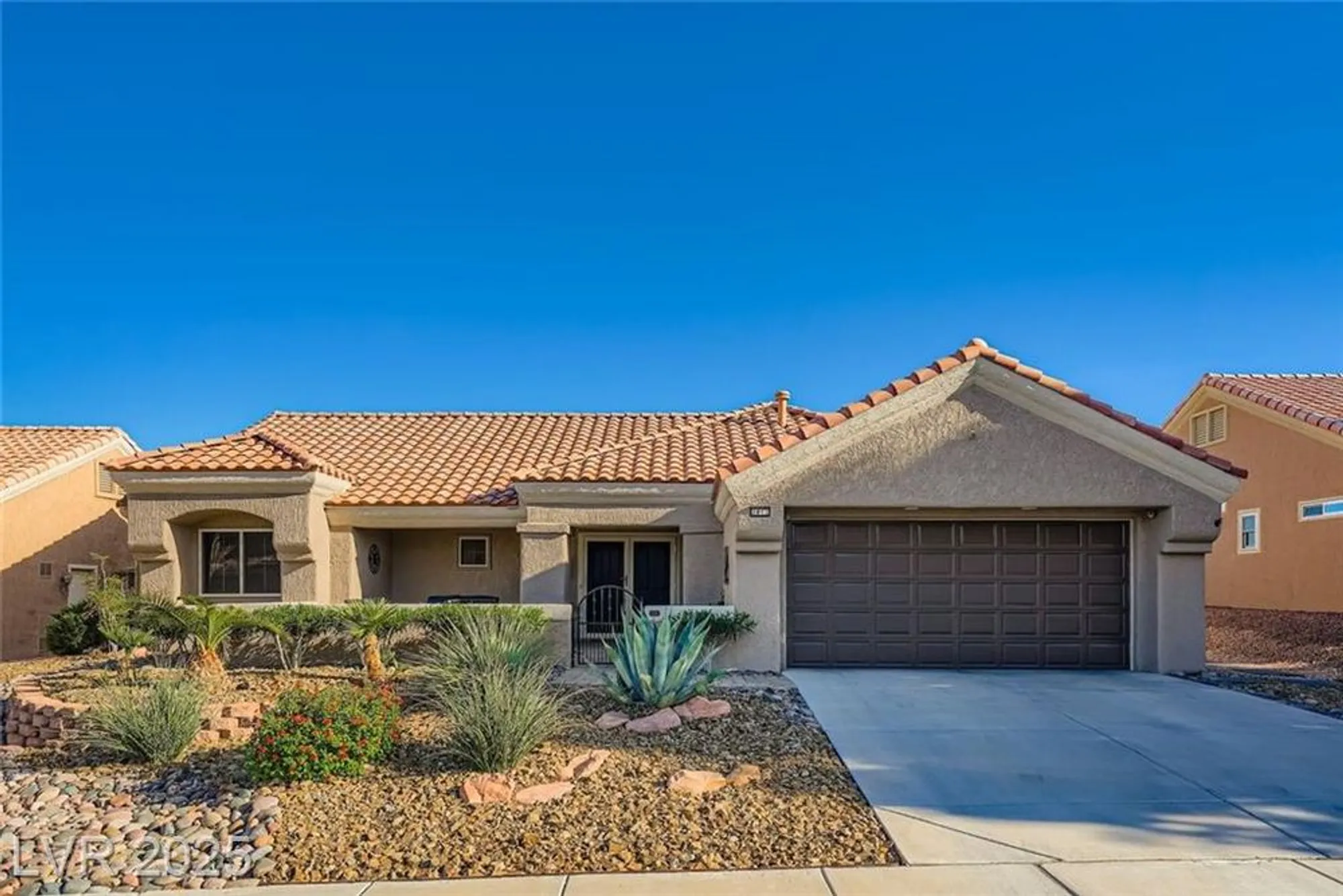 Property Slideshow image 2 of 22 | 2812 lotus hill dr, Las Vegas, NV, 89134