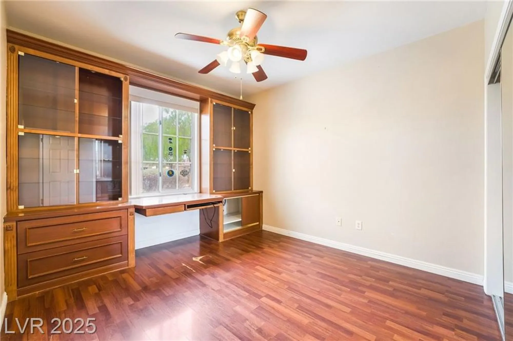 Property Slideshow image 28 of 58 | 2539 evansville ave, Henderson, NV, 89052