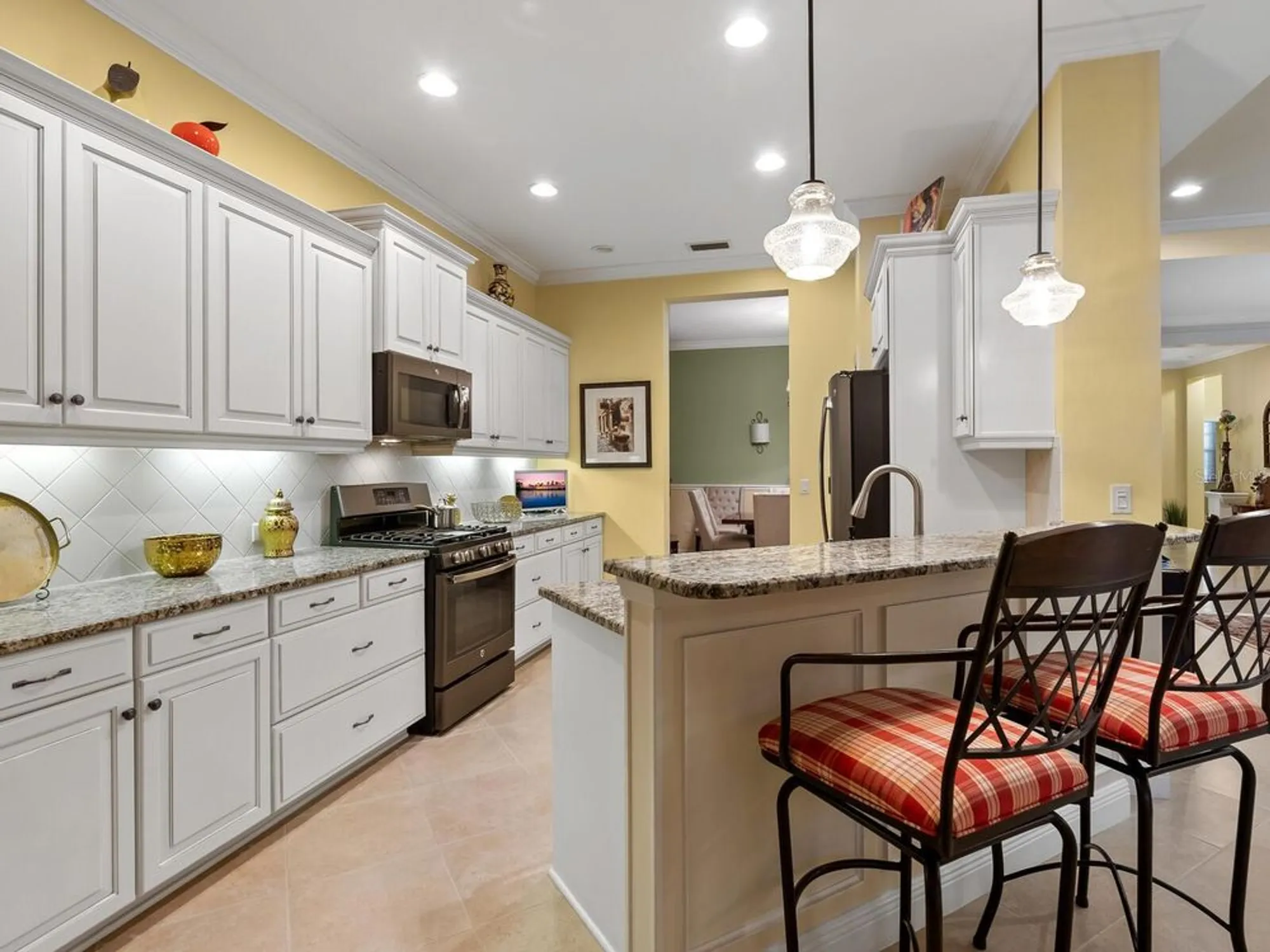 Property Slideshow image 16 of 67 | 27336 driver ln, Englewood, FL, 34223