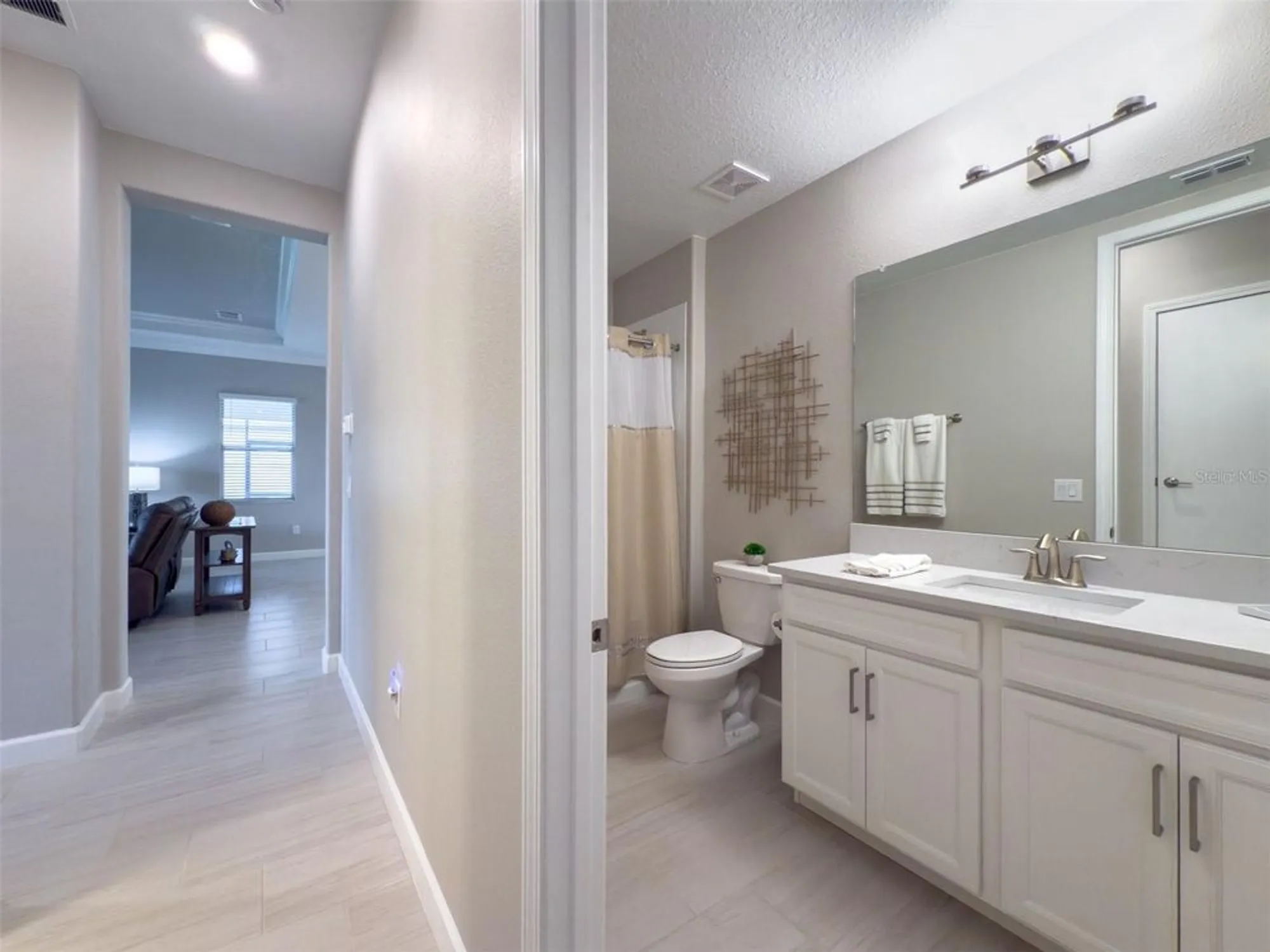 Property Slideshow image 38 of 80 | 5329 windy grove dr, Wimauma, FL, 33598