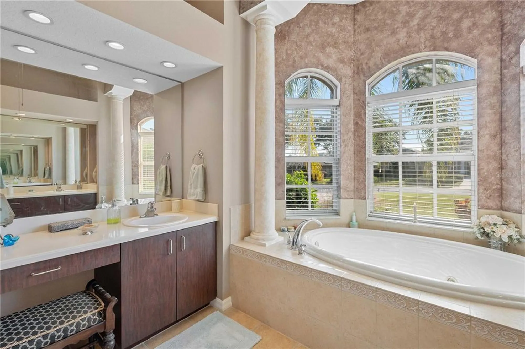 Property Slideshow image 33 of 71 | 13301 thoroughbred dr, Dade City, FL, 33525