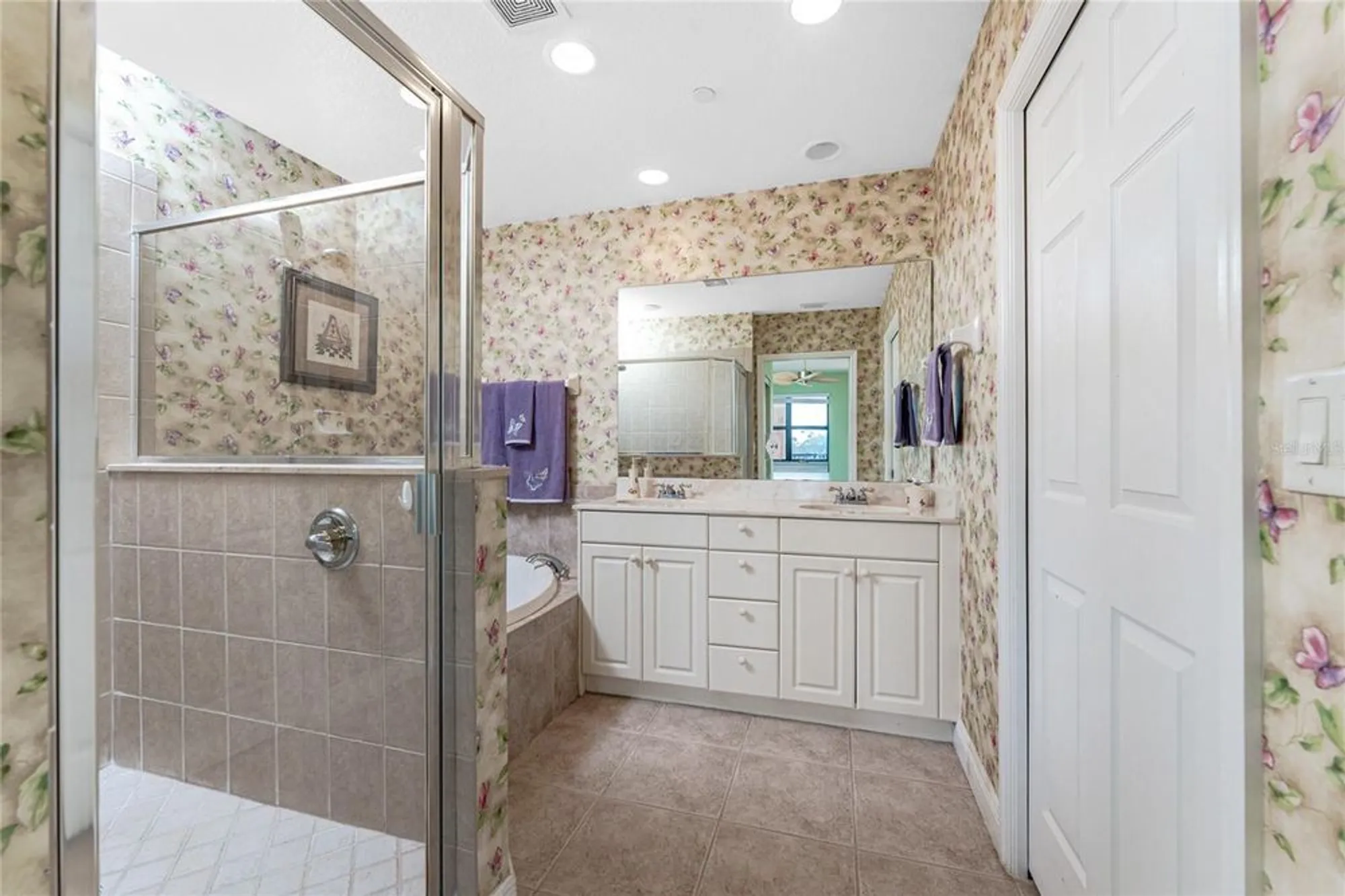Property Slideshow image 33 of 51 | 24351 baltic ave 203, Punta Gorda, FL, 33955