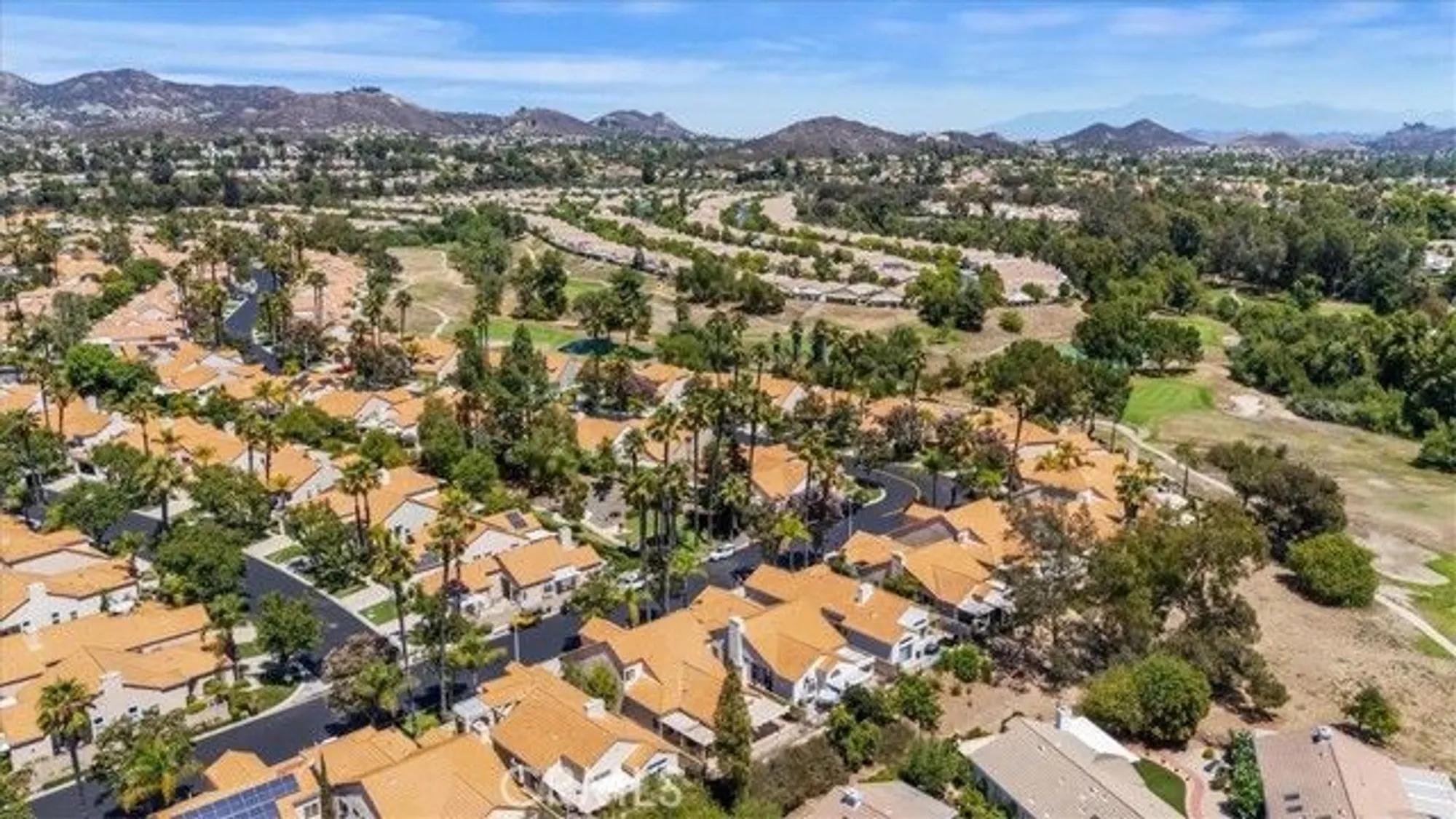 Property Slideshow image 55 of 69 | 24181 via prima vera, Murrieta, CA, 92562