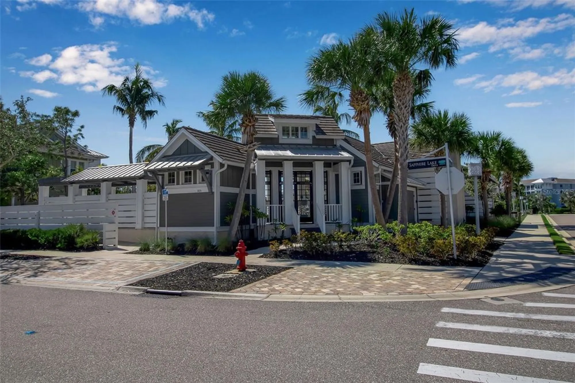 Property Slideshow image 20 of 99 | 321 sapphire lake dr 202, Bradenton, FL, 34209