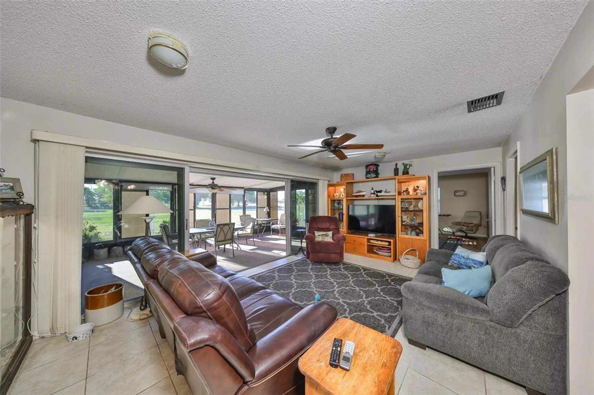 Property Slideshow image 27 of 53 | 672 allegheny dr, Sun City Center, FL, 33573