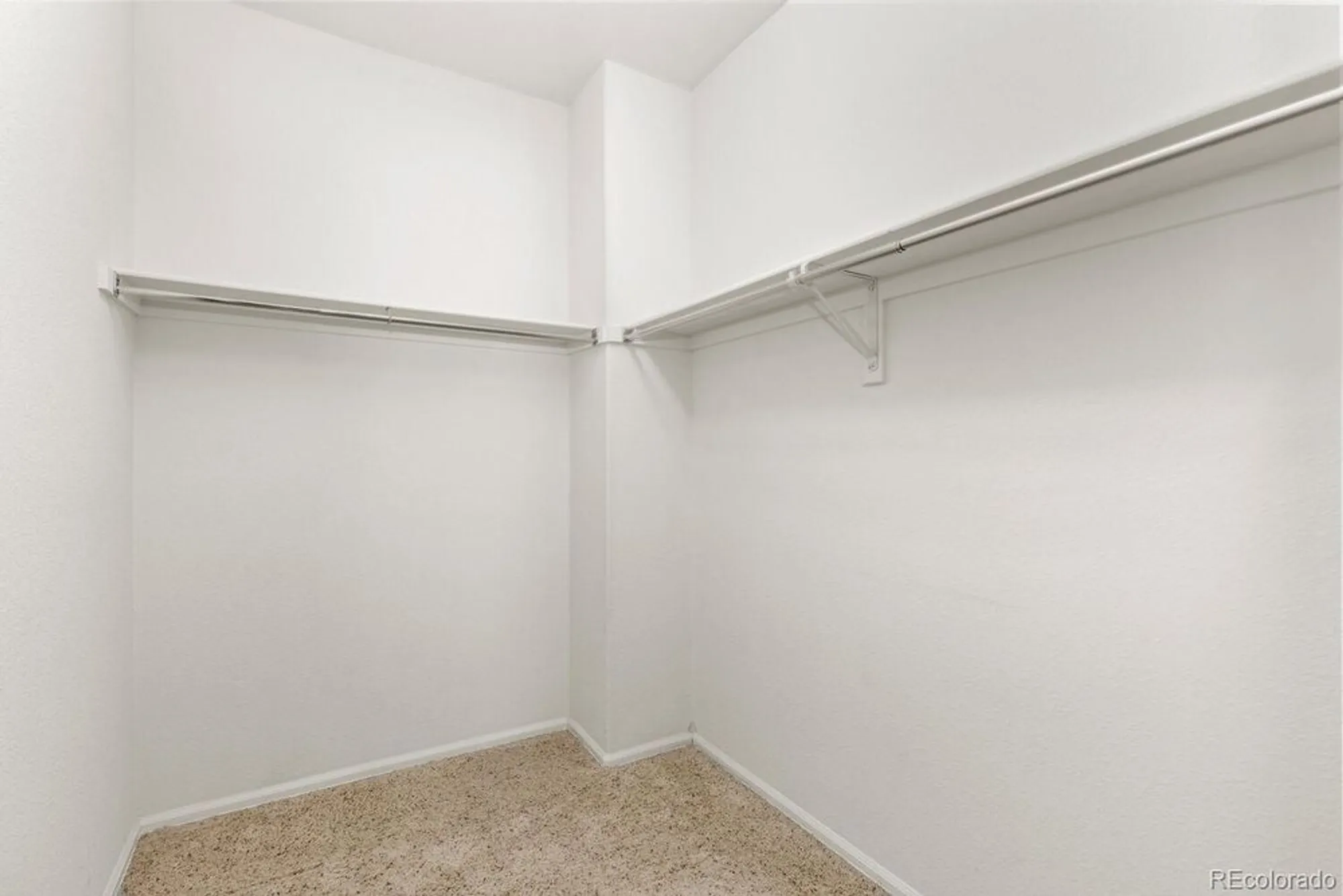 Property Slideshow image 30 of 47 | 8322 s quatar cir, Aurora, CO, 80016