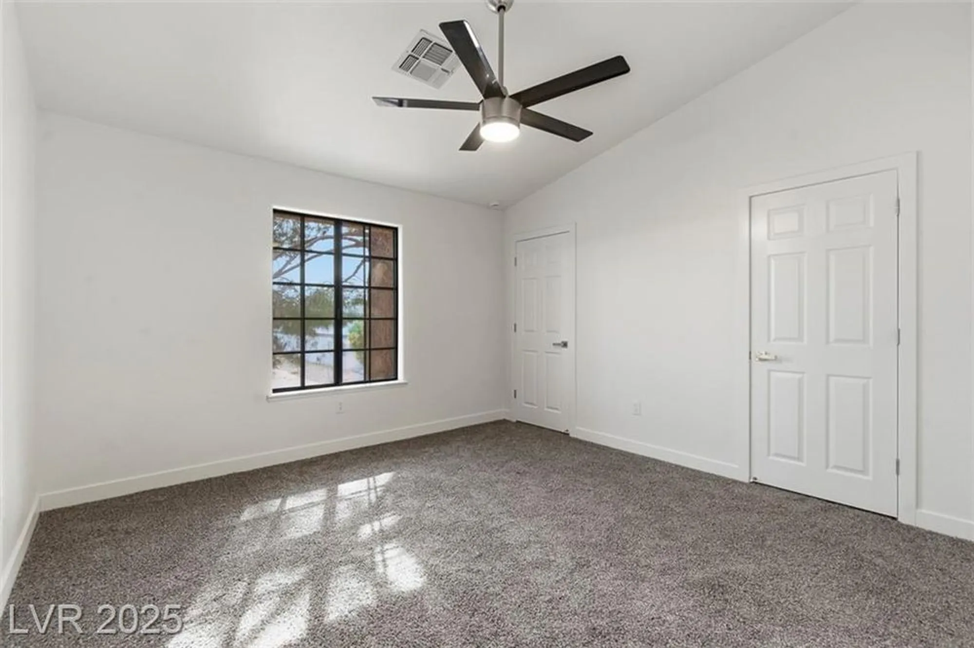 Property Slideshow image 19 of 34 | 2851 s valley view blvd 1141a, Las Vegas, NV, 89102