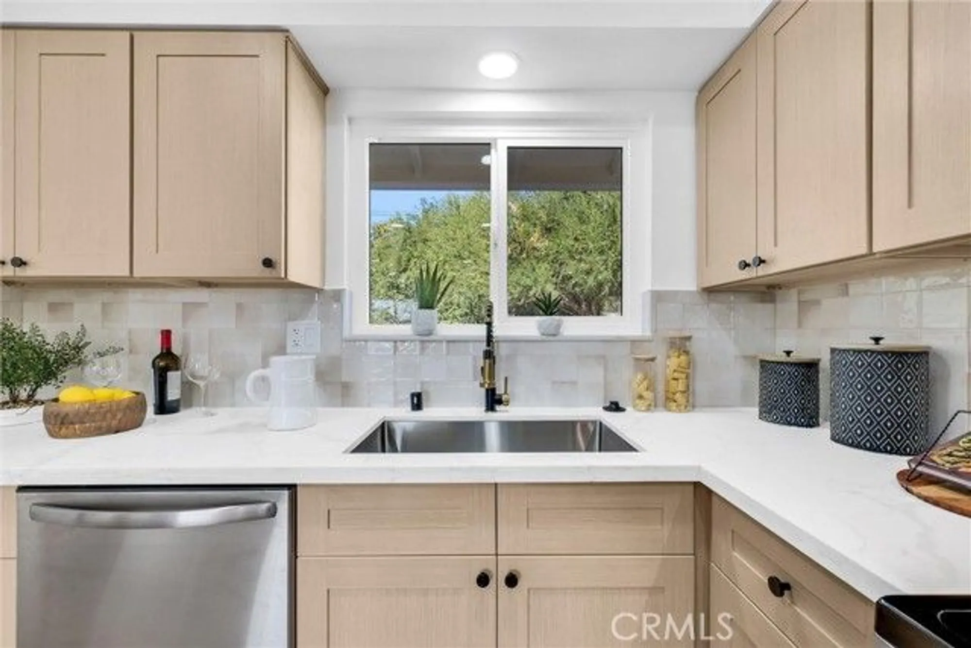 Property Slideshow image 11 of 31 | 25800 coombe hill dr, Menifee, CA, 92586
