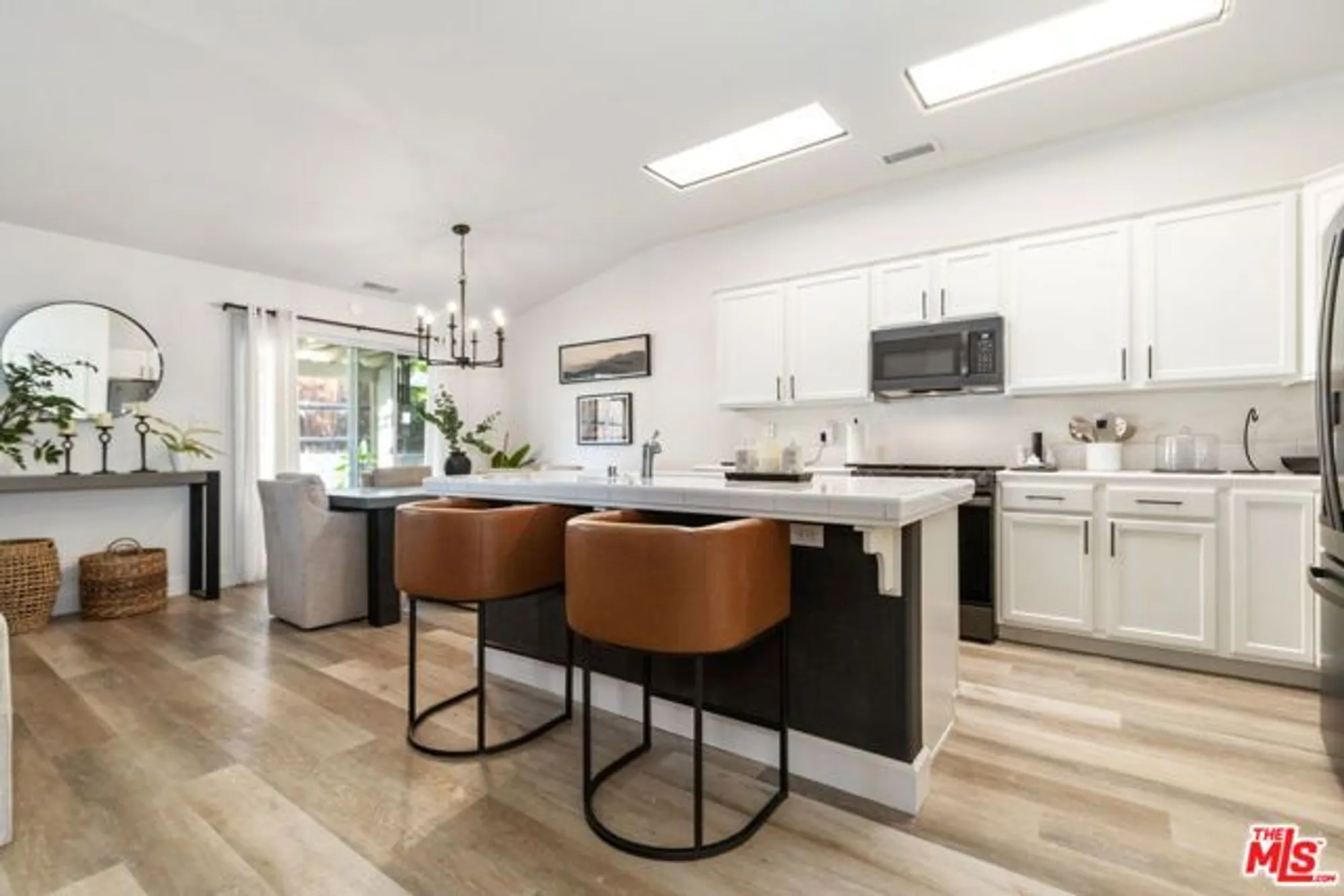 Property Slideshow image 22 of 62 | 2774 stonebrook cir, Paso Robles, CA, 93446