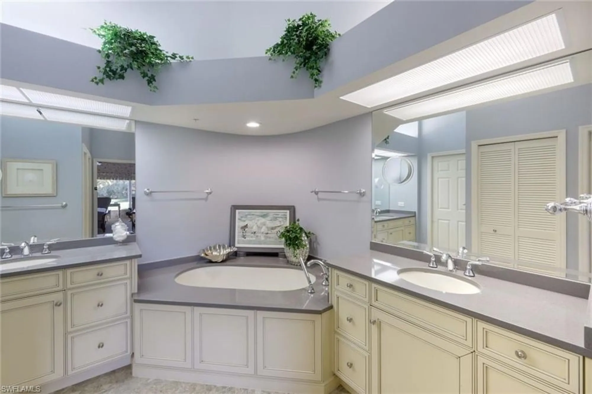 Property Slideshow image 18 of 30 | 26310 devonshire ct 201, Bonita Springs, FL, 34134