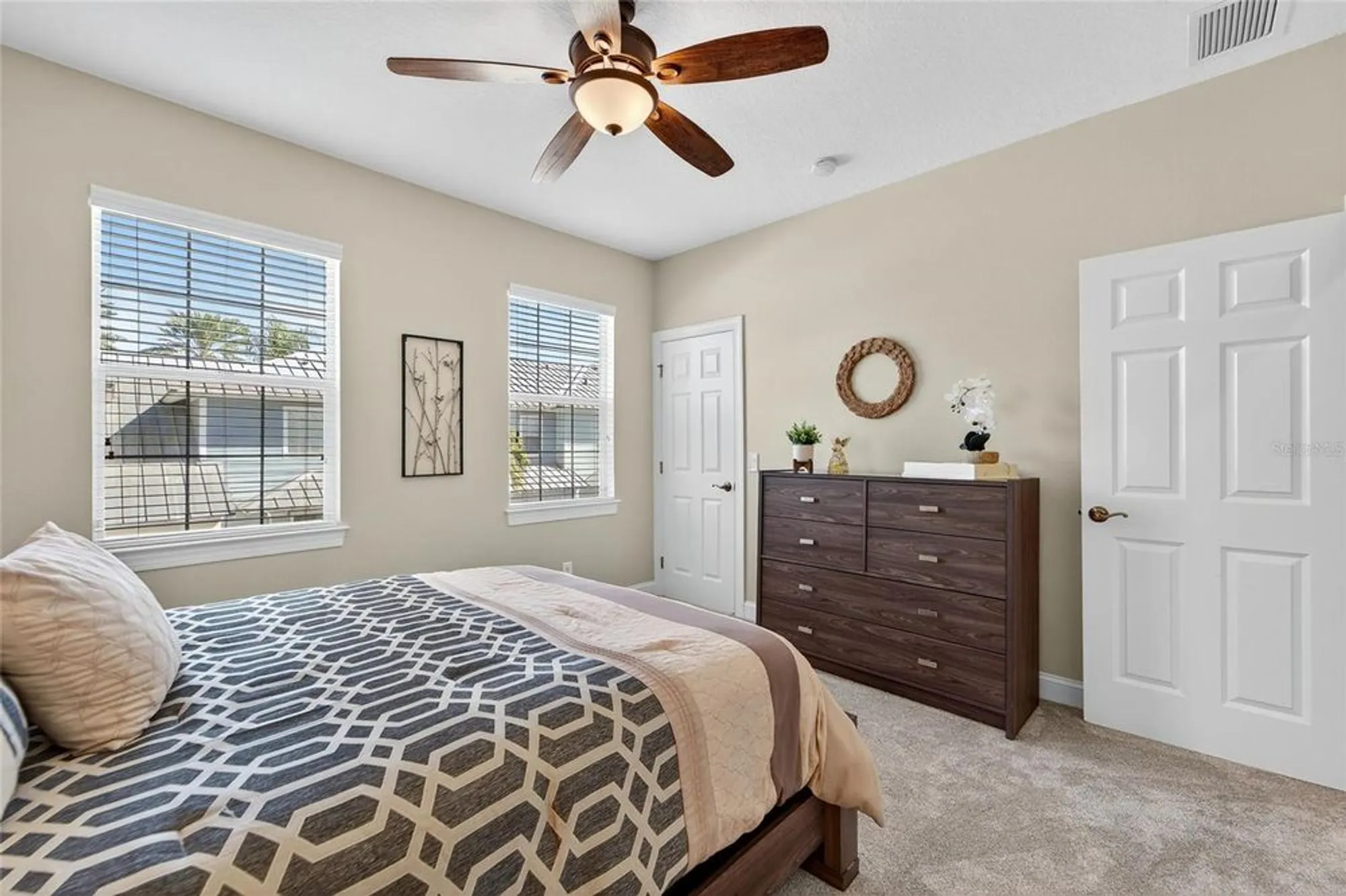 Property Slideshow image 57 of 90 | 114 aberdeen pond dr, Apollo Beach, FL, 33572