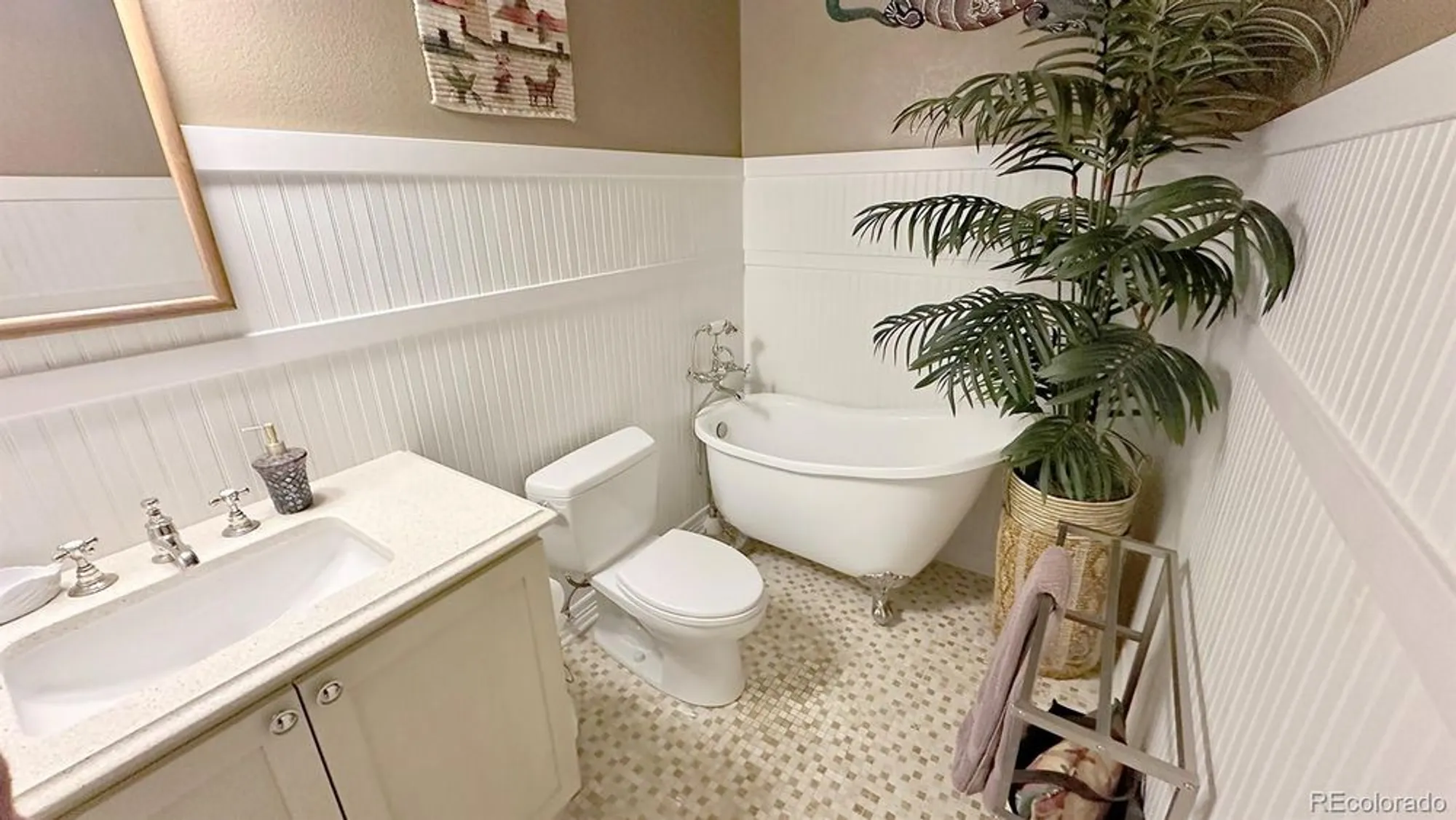 Property Slideshow image 14 of 18 | 725 s alton way unit 4d, Denver, CO, 80247