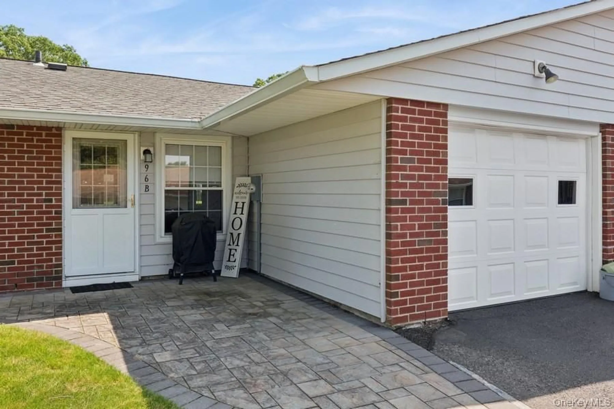 Property Slideshow image 2 of 22 | 96 enfield ct b, Ridge, NY, 11961