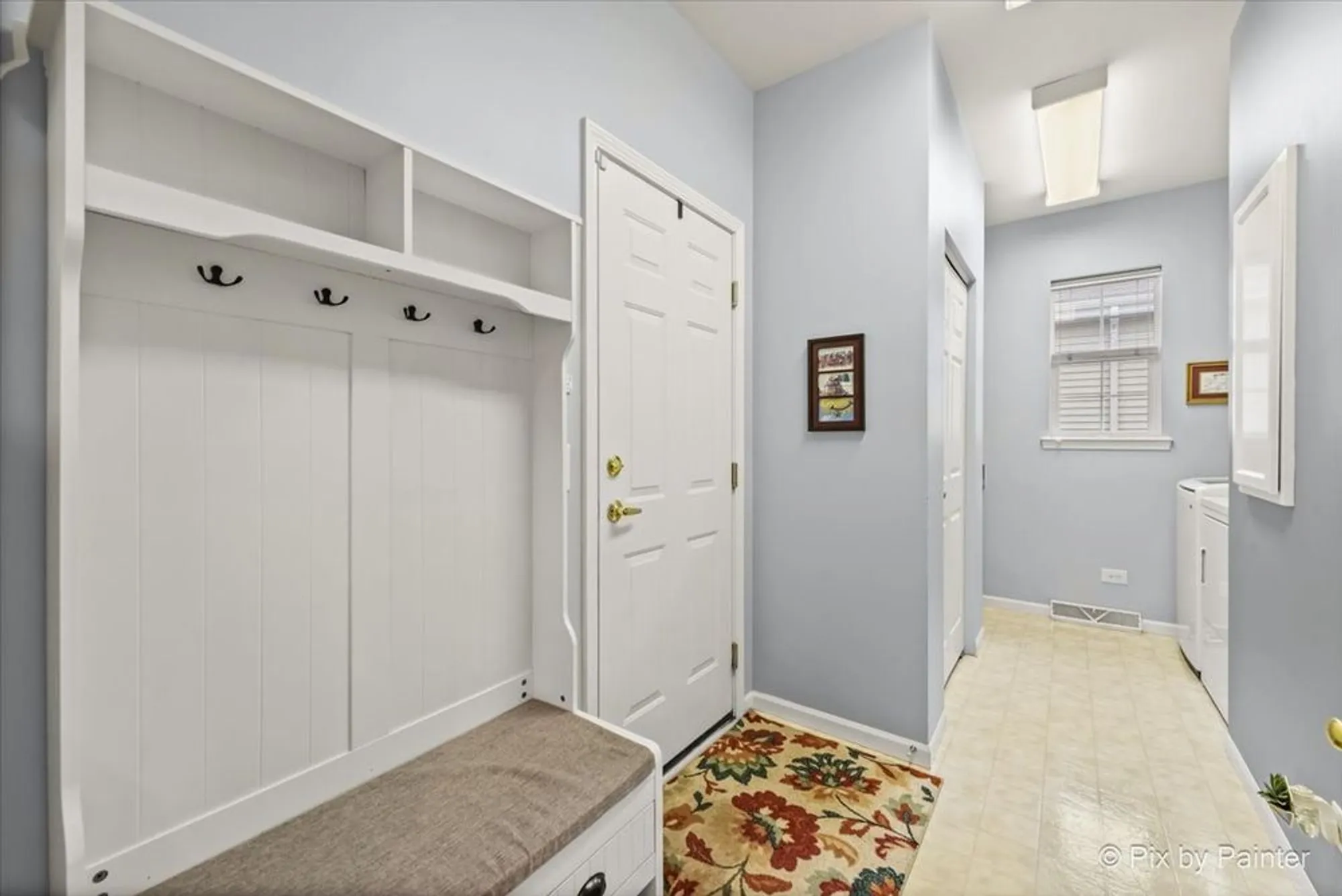 Property Slideshow image 5 of 28 | 3221 harness ln, Grayslake, IL, 60030