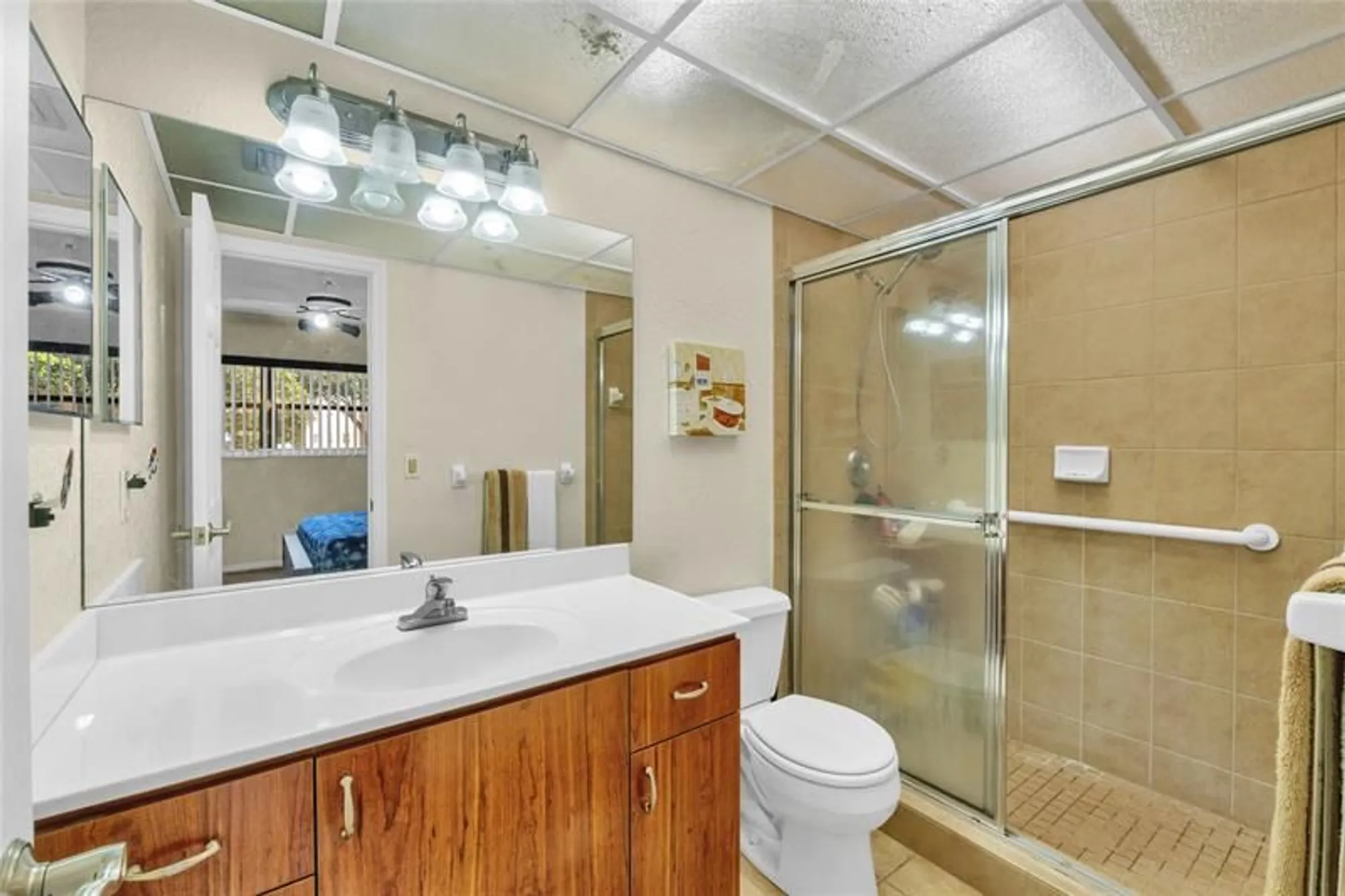 Property Slideshow image 6 of 11 | 1015 country club dr apt 203, Margate, FL, 33063