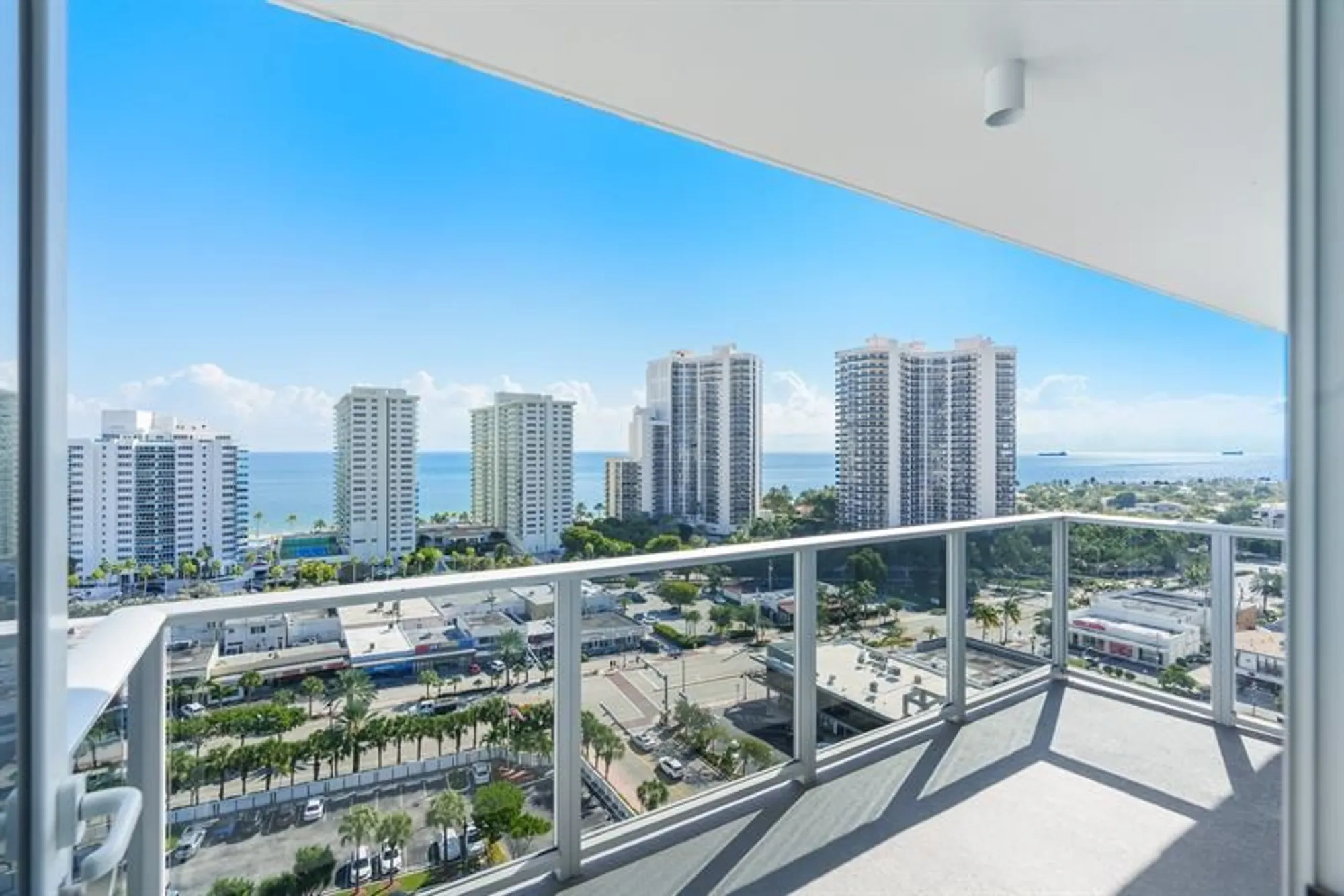 Property Slideshow image 18 of 28 | 3333 ne 34th st 1714, Fort Lauderdale, FL, 33308