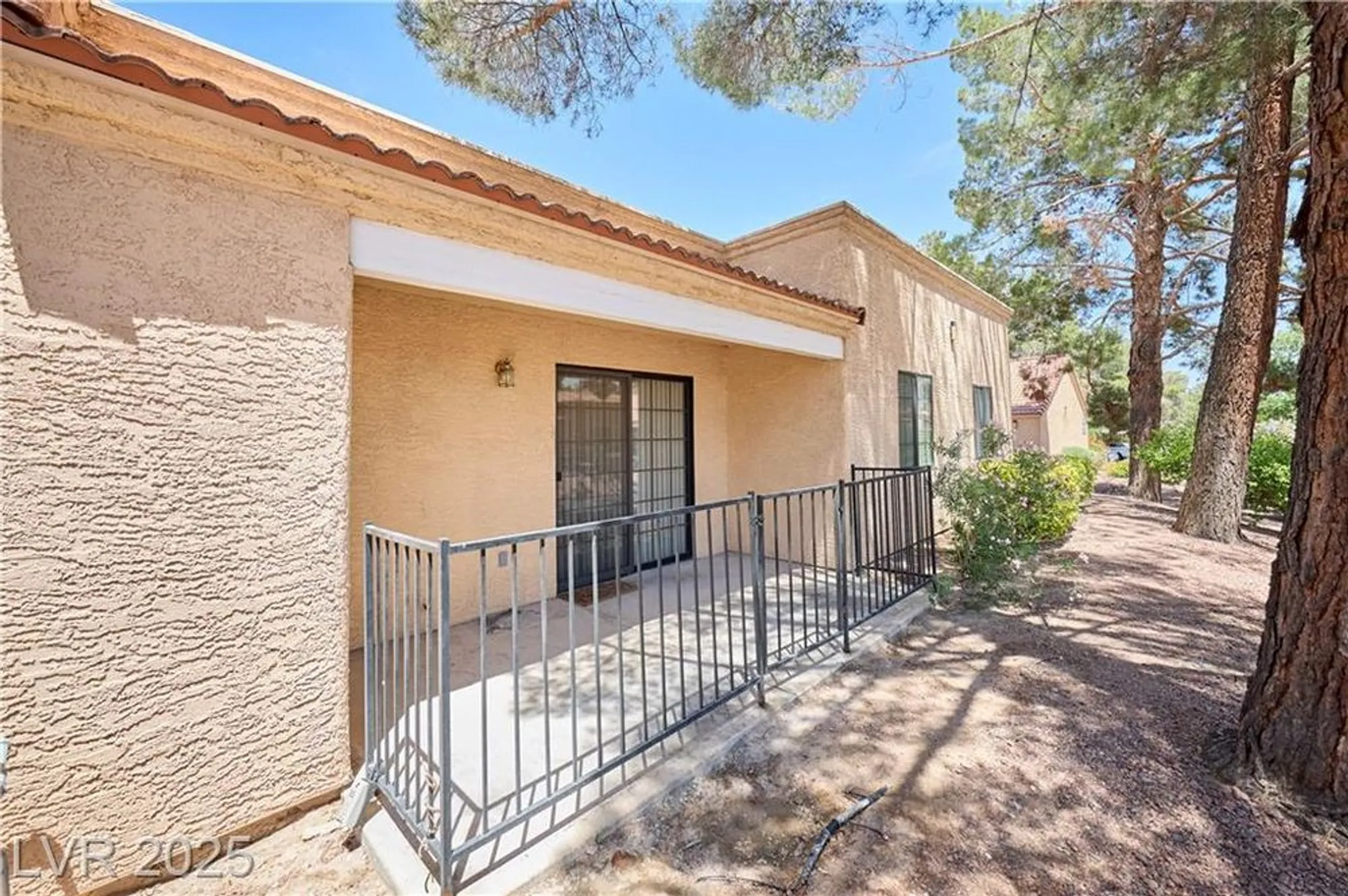 Property Slideshow image 16 of 17 | 2851 s valley view blvd 1199, Las Vegas, NV, 89102