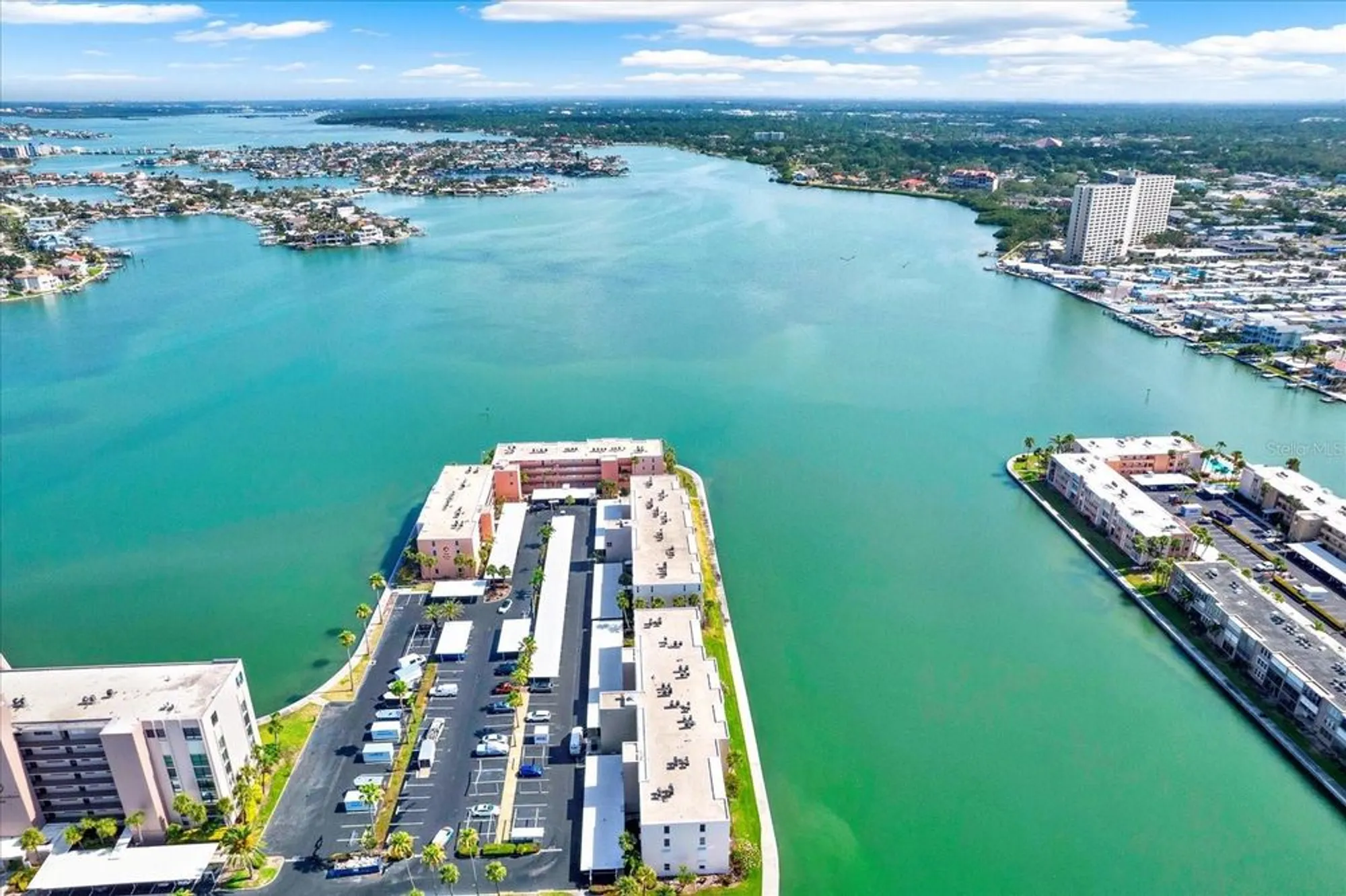 Property Slideshow image 18 of 29 | 7625 sun island dr 304, South Pasadena, FL, 33707