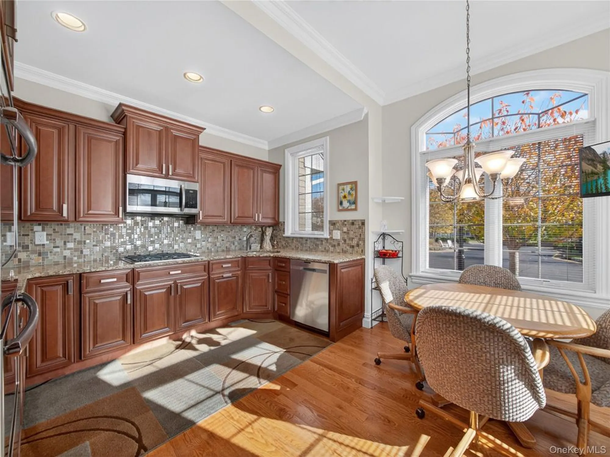 Property Slideshow image 5 of 48 | 41 michael roberts ct, Pearl River, NY, 10965