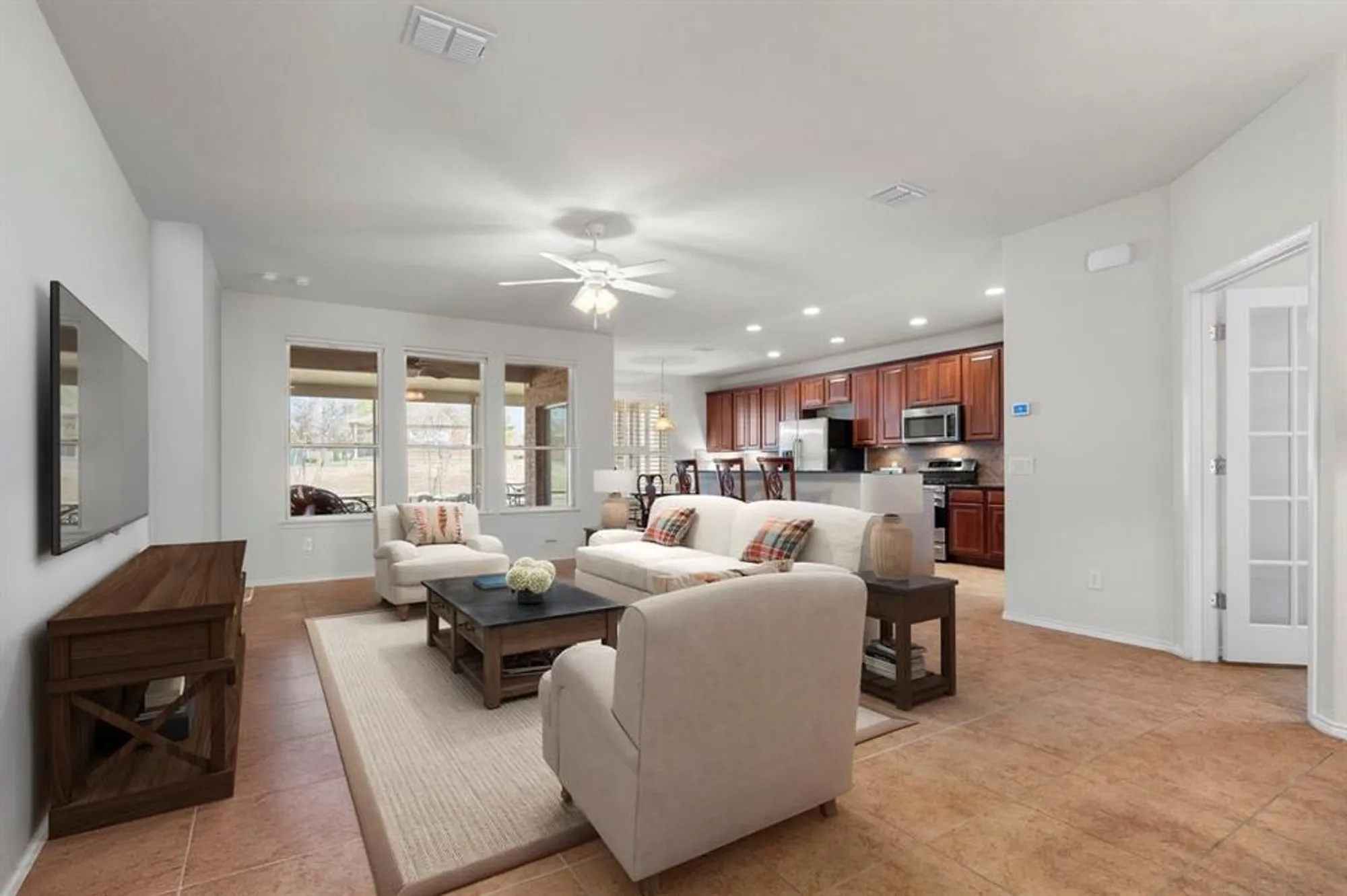 Property Slideshow image 11 of 39 | 942 carrington greens dr, Frisco, TX, 75036