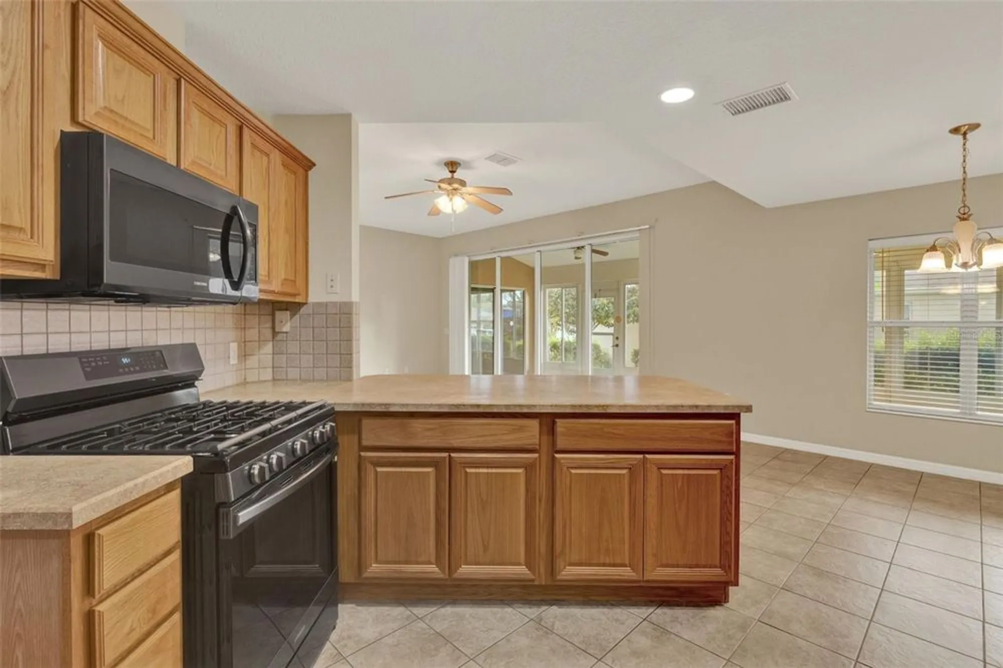 Property Slideshow image 25 of 63 | 26807 bull run, Leesburg, FL, 34748
