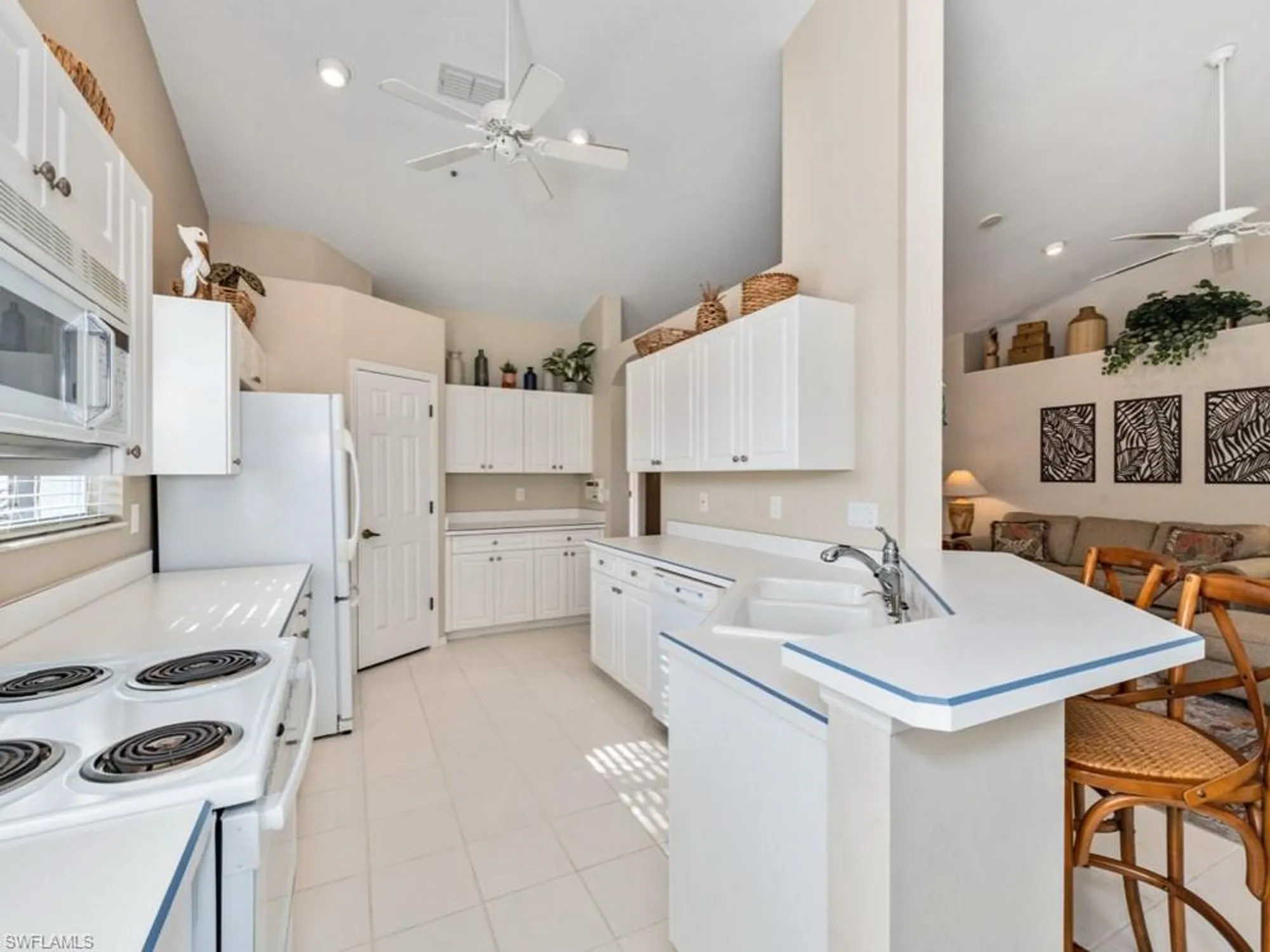 Property Slideshow image 8 of 42 | 27071 lake harbor ct 203, Bonita Springs, FL, 34134