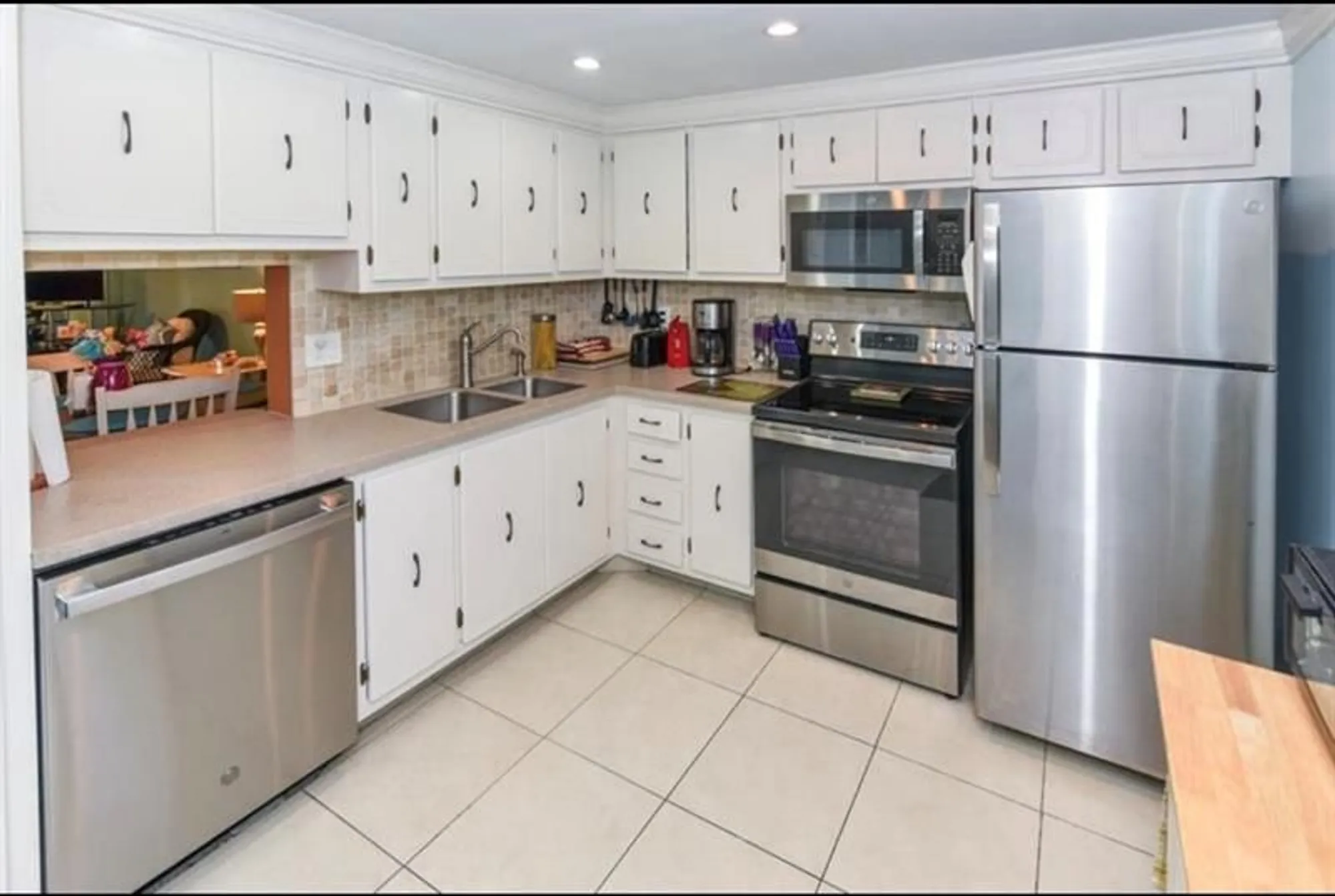 Property Slideshow image 3 of 55 | 2615 ne 3rd ct apt 217, Boynton Beach, FL, 33435