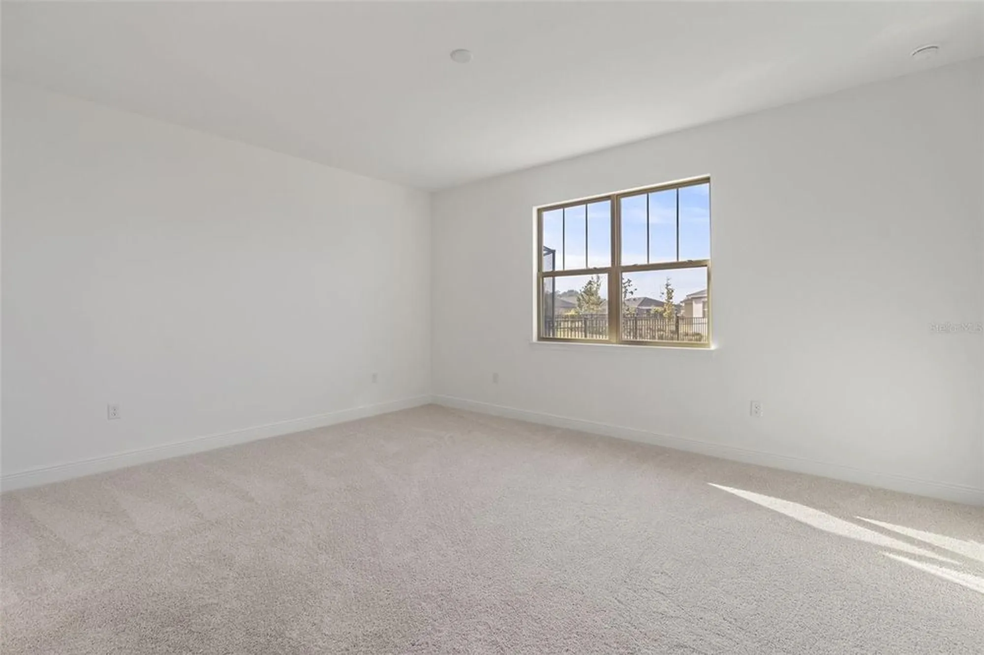 Property Slideshow image 11 of 44 | 3168 songbird cir, Harmony, FL, 34773