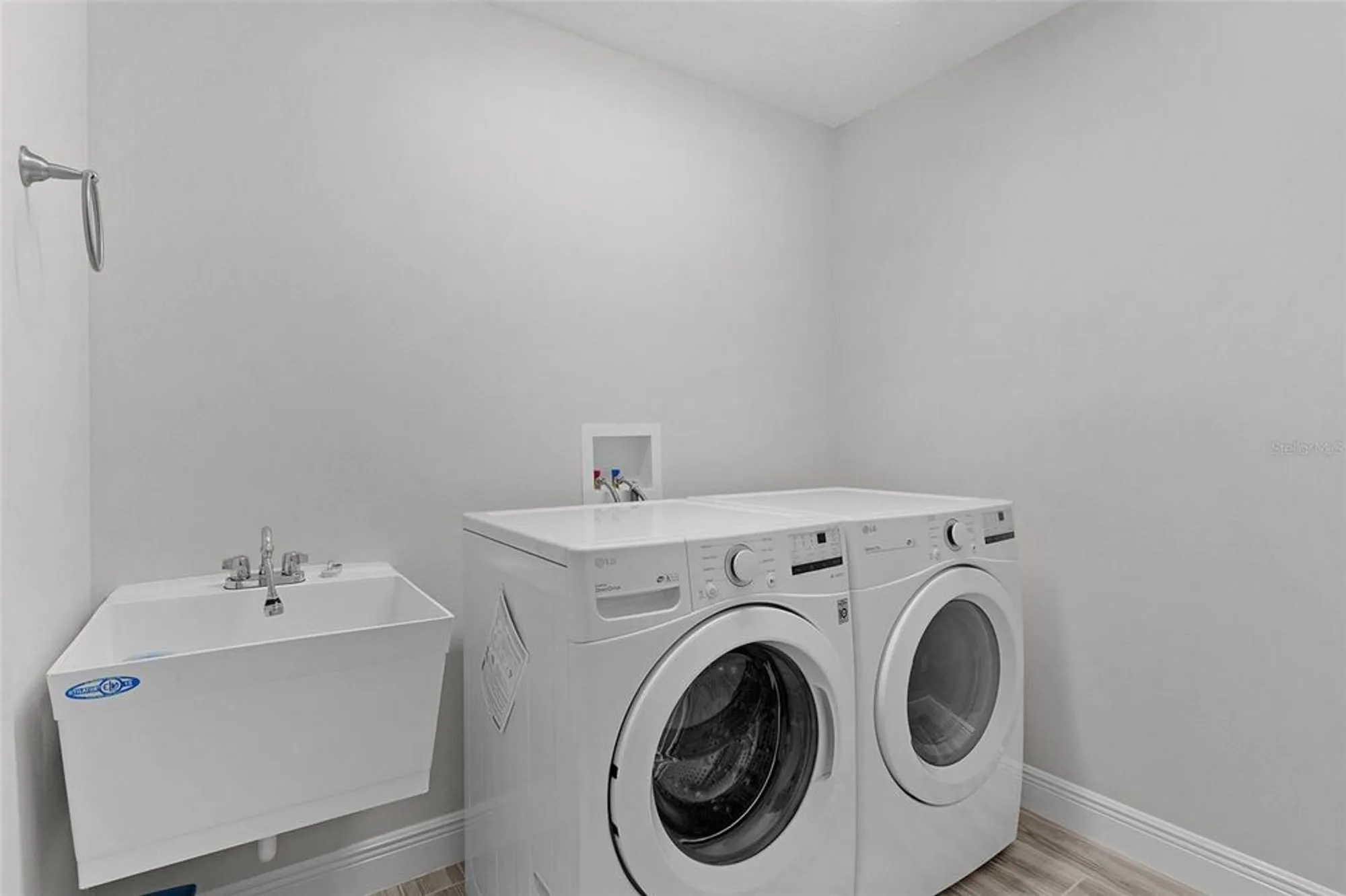 Property Slideshow image 32 of 39 | 6230 dingman way, The Villages, FL, 32163