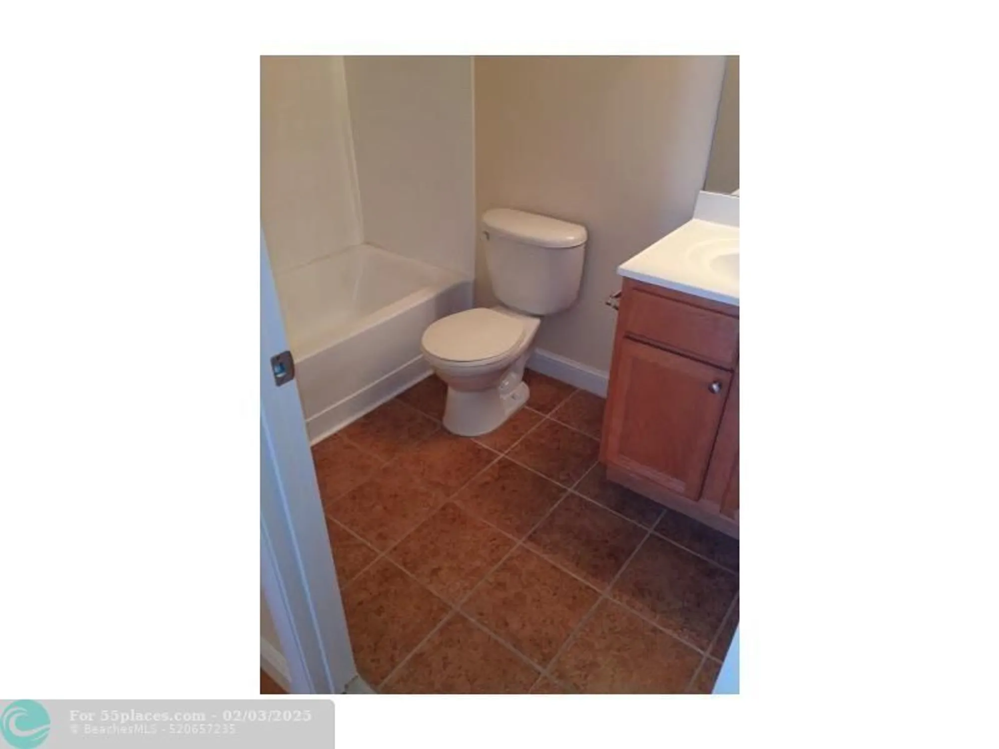 Property Slideshow image 14 of 15 | 7610 westwood dr apt 116, Tamarac, FL, 33321