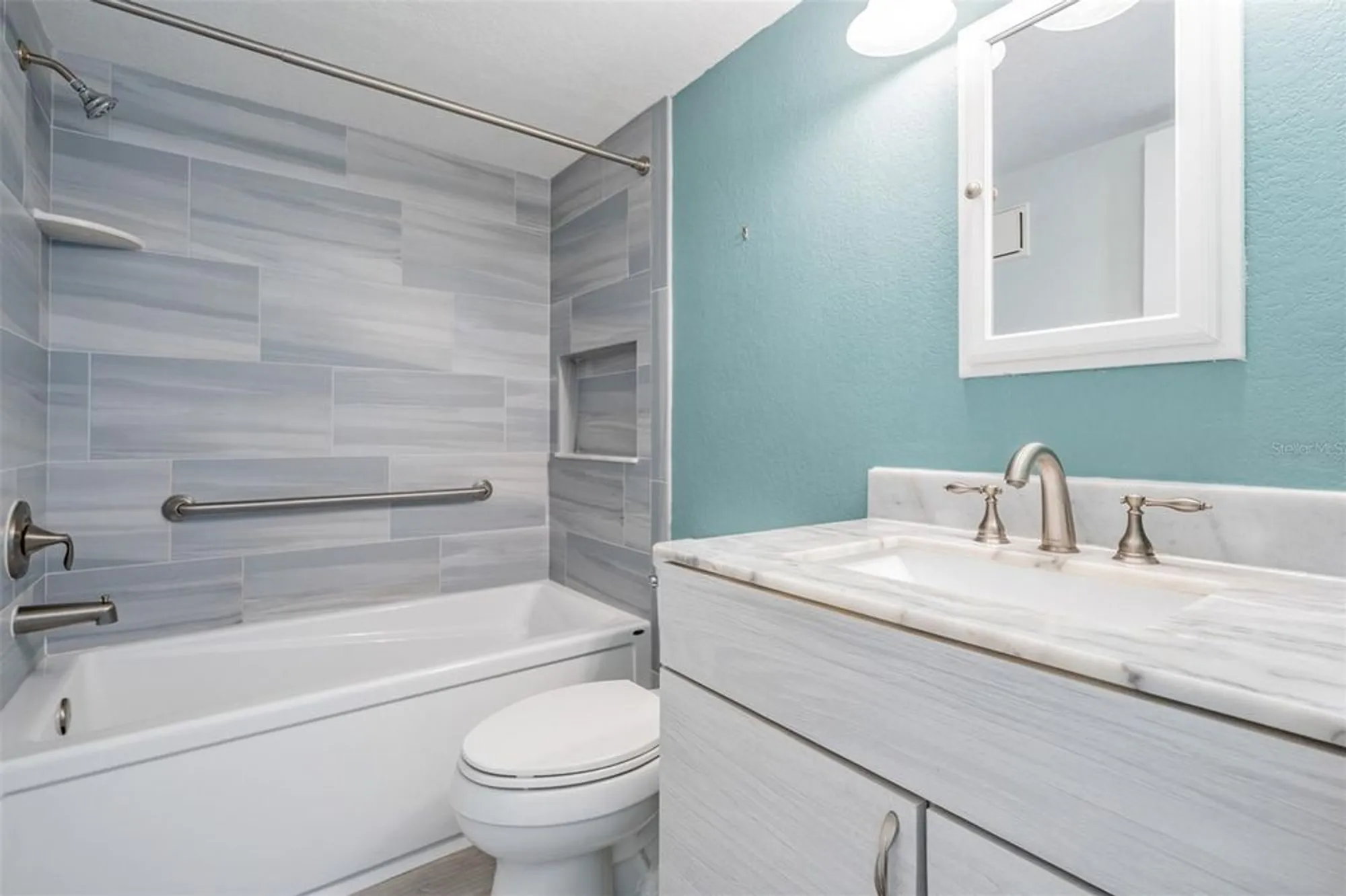 Property Slideshow image 17 of 60 | 9 haig pl 104, Dunedin, FL, 34698