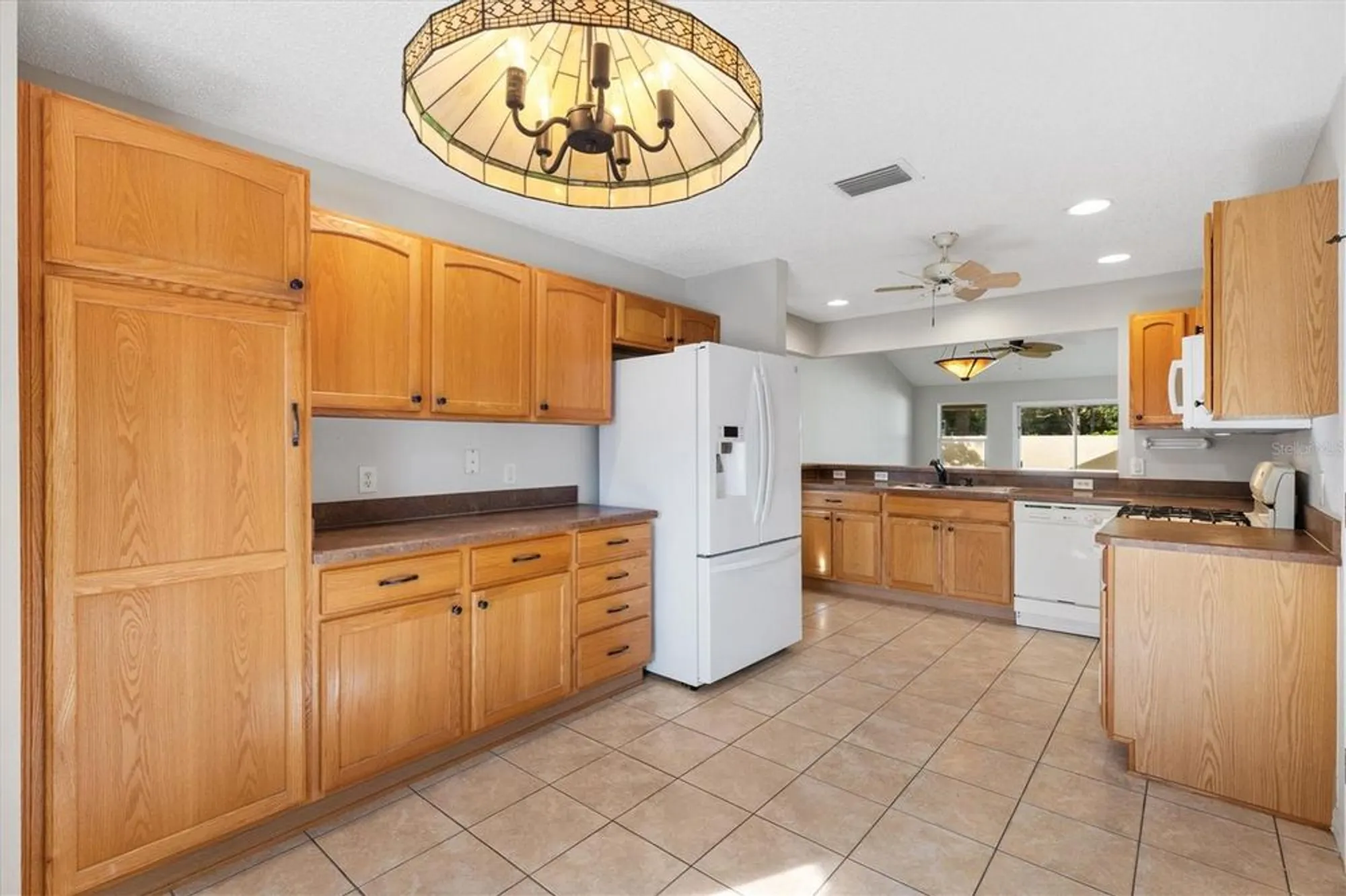 Property Slideshow image 17 of 46 | 2573 caribe dr, The Villages, FL, 32162