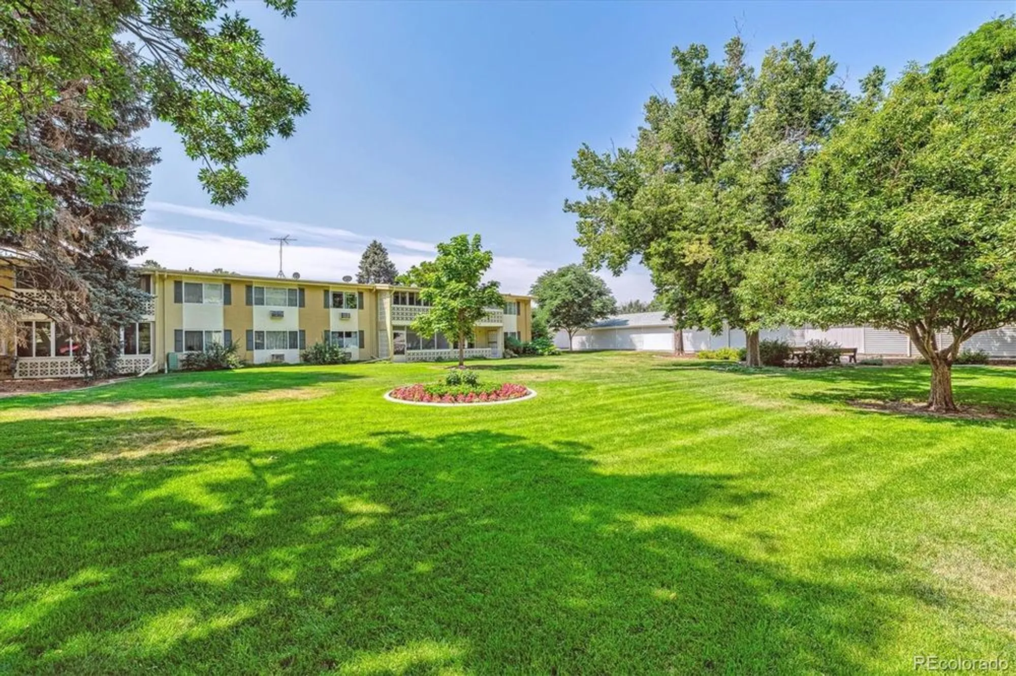 Property Slideshow image 16 of 31 | 775 s alton way 4a, Denver, CO, 80247