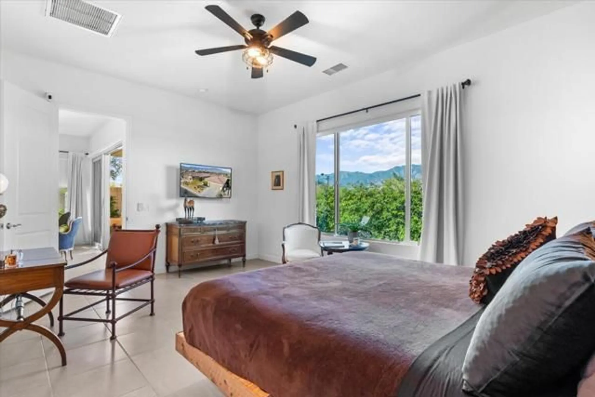 Property Slideshow image 23 of 51 | 132 claret, Rancho Mirage, CA, 92270