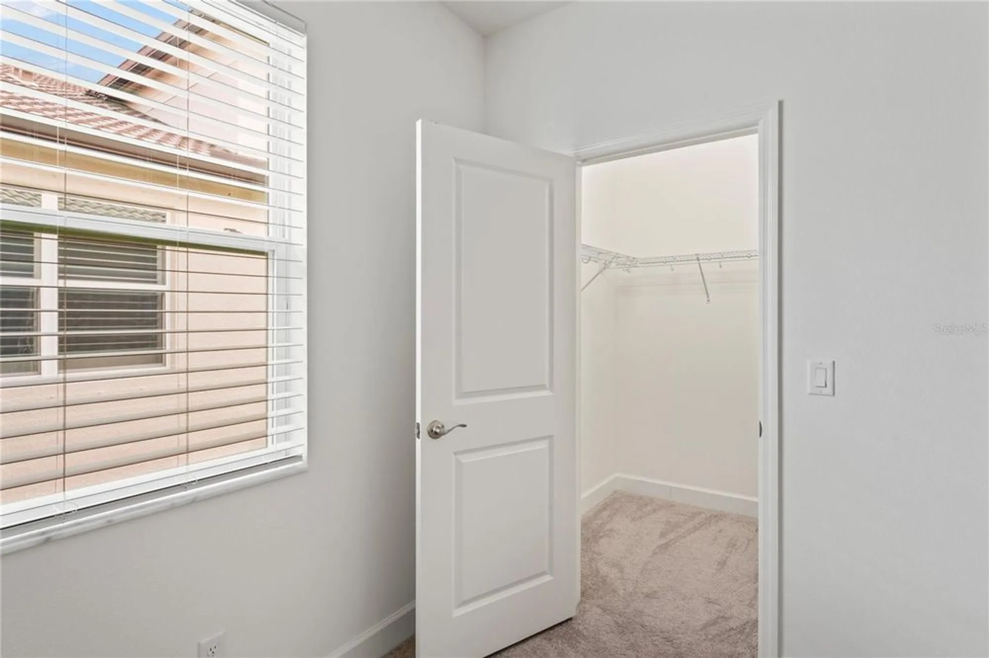 Property Slideshow image 31 of 61 | 4906 avila lakes dr, Wimauma, FL, 33598