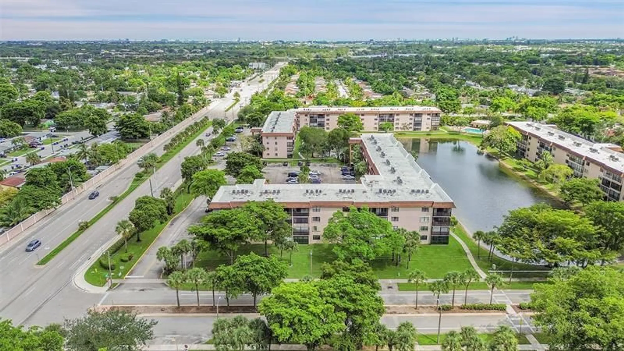 Property Slideshow image 42 of 64 | 4940 e sabal palm blvd apt 202, Tamarac, FL, 33319