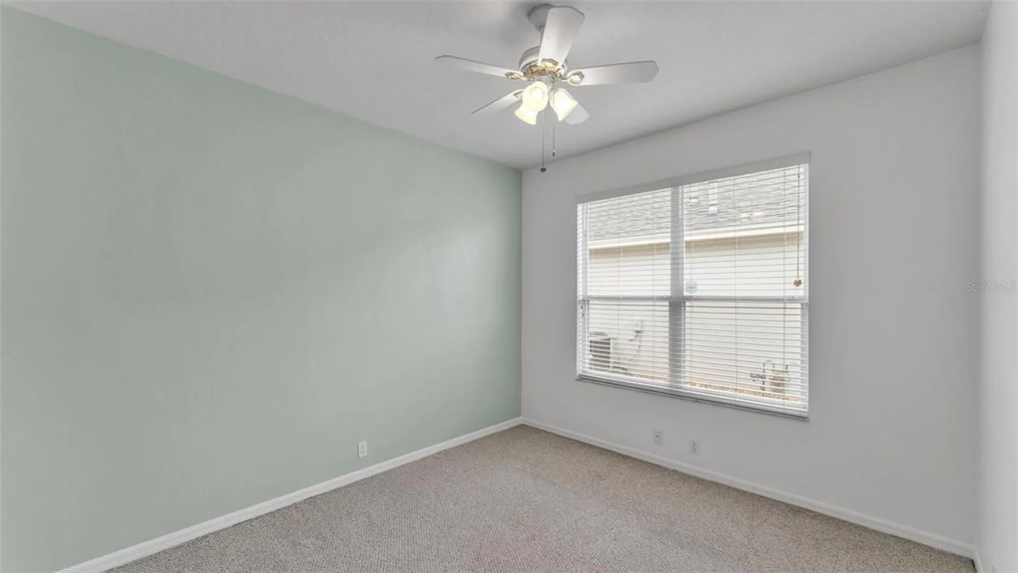 Property Slideshow image 24 of 37 | 4268 windchime ln, Lakeland, FL, 33811