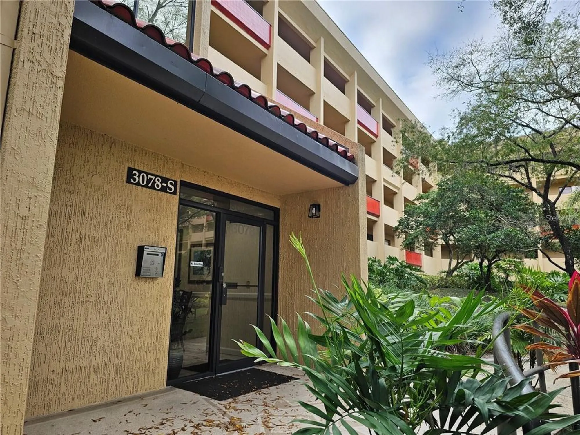 Property Slideshow image 1 of 57 | 3078 eastland blvd 107, Clearwater, FL, 33761