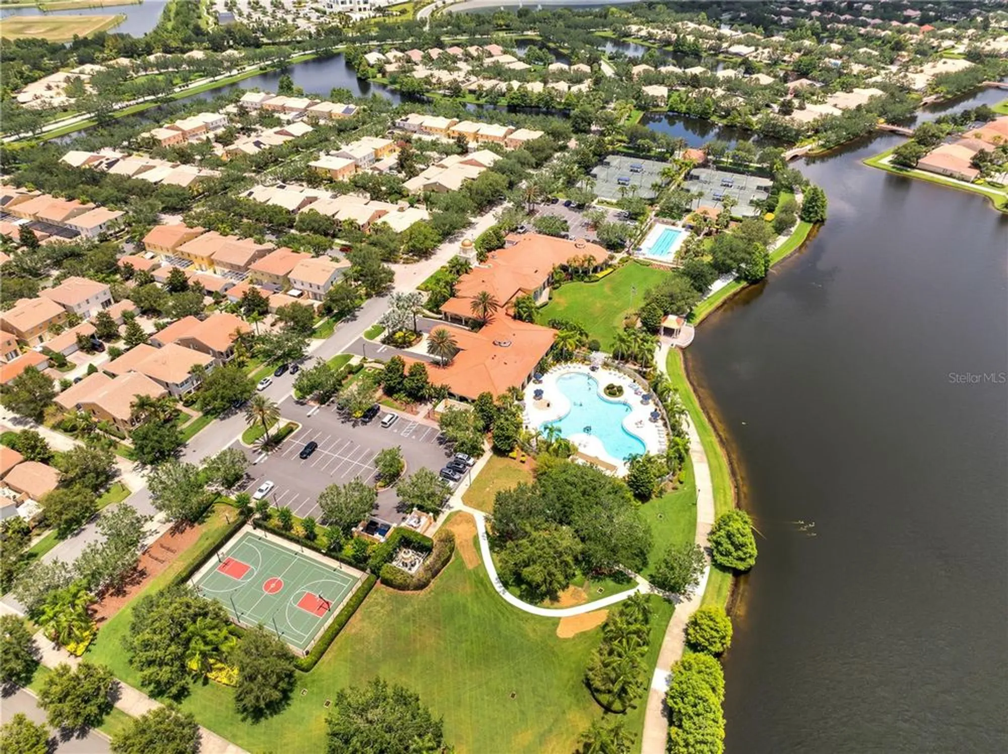 Property Slideshow image 37 of 61 | 11753 fan tail ln, Orlando, FL, 32827
