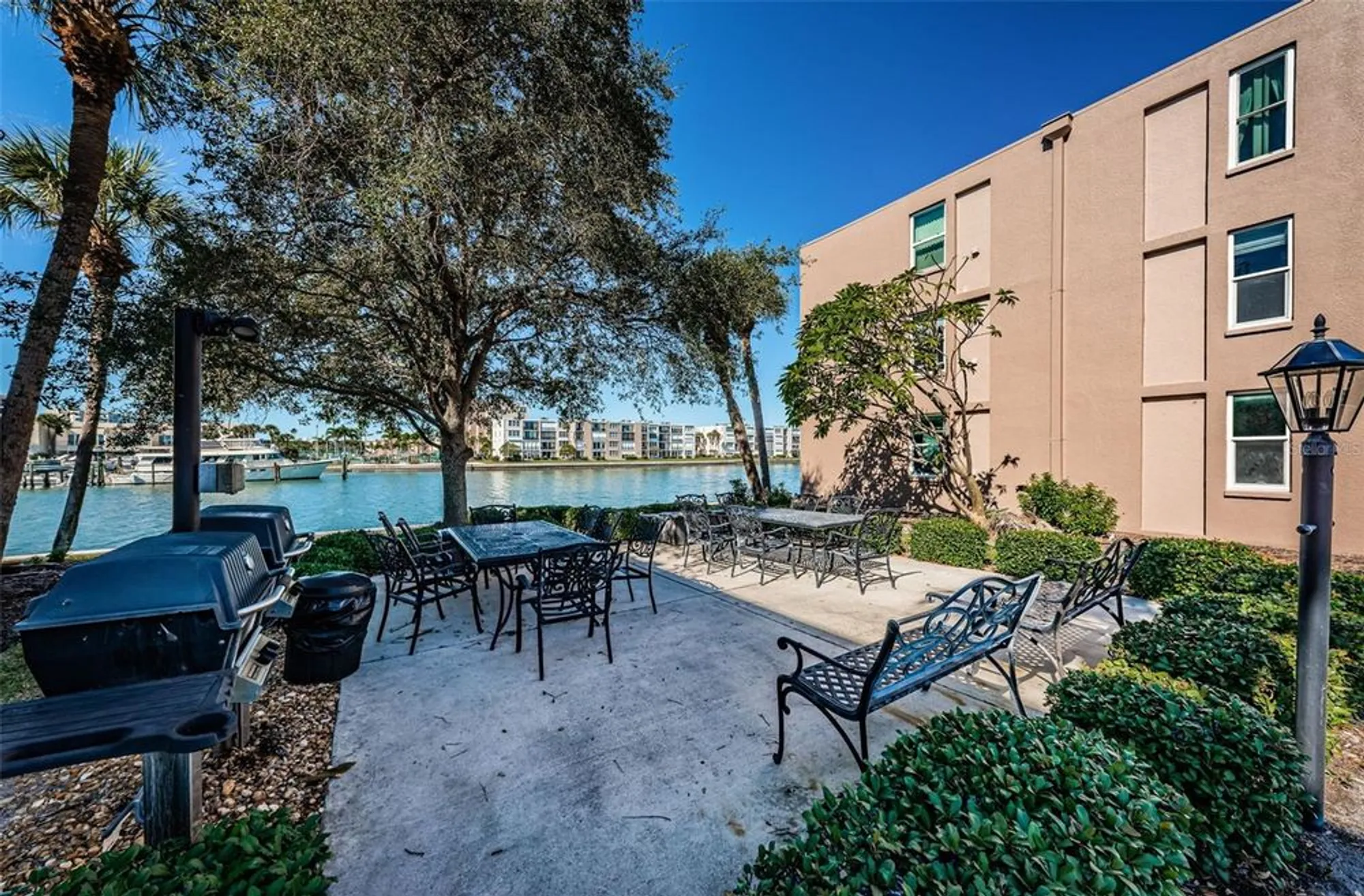 Property Slideshow image 38 of 90 | 7420 bay island dr 171, South Pasadena, FL, 33707
