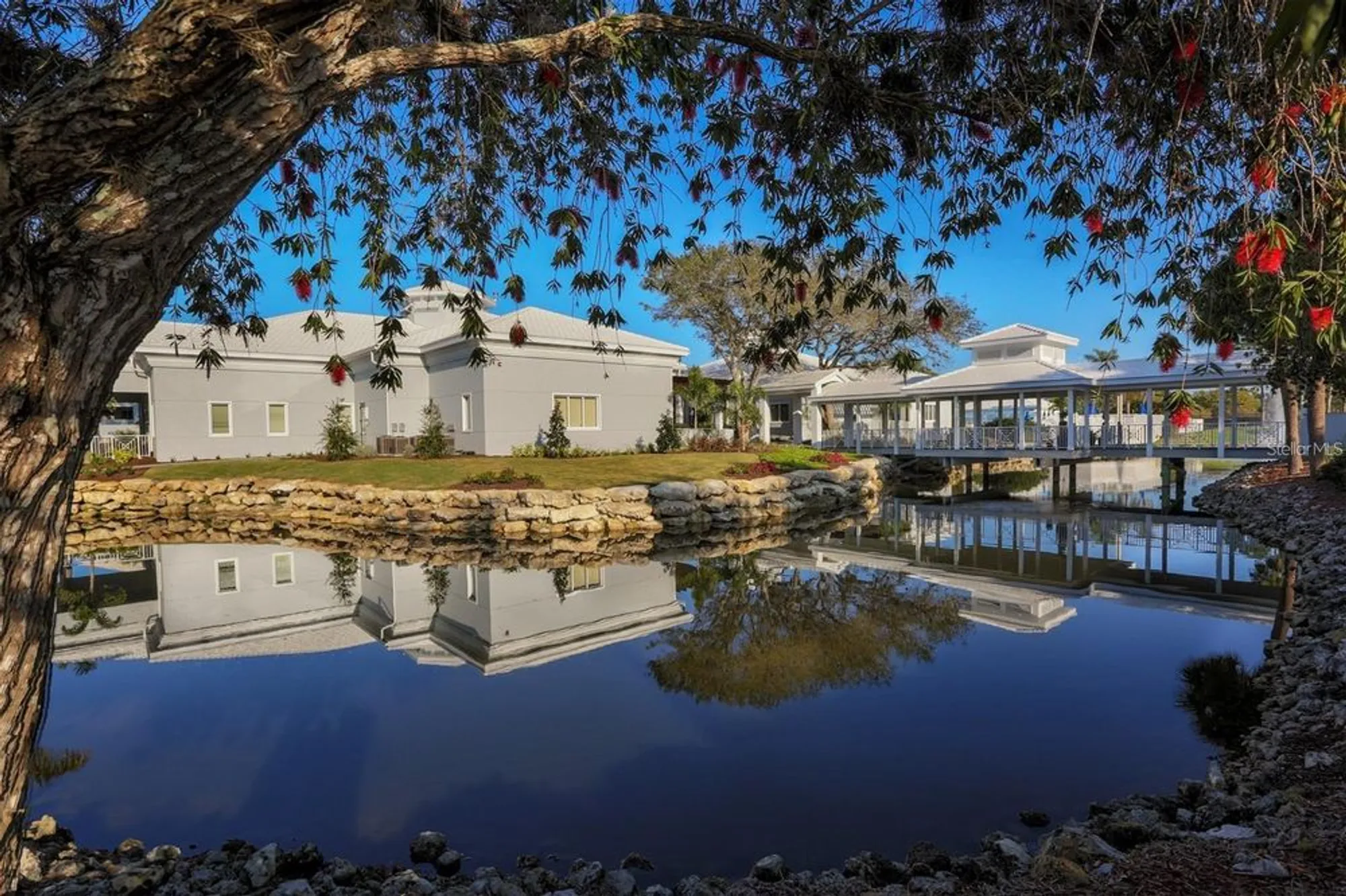 Property Slideshow image 54 of 74 | 220 southampton dr 325, Venice, FL, 34293