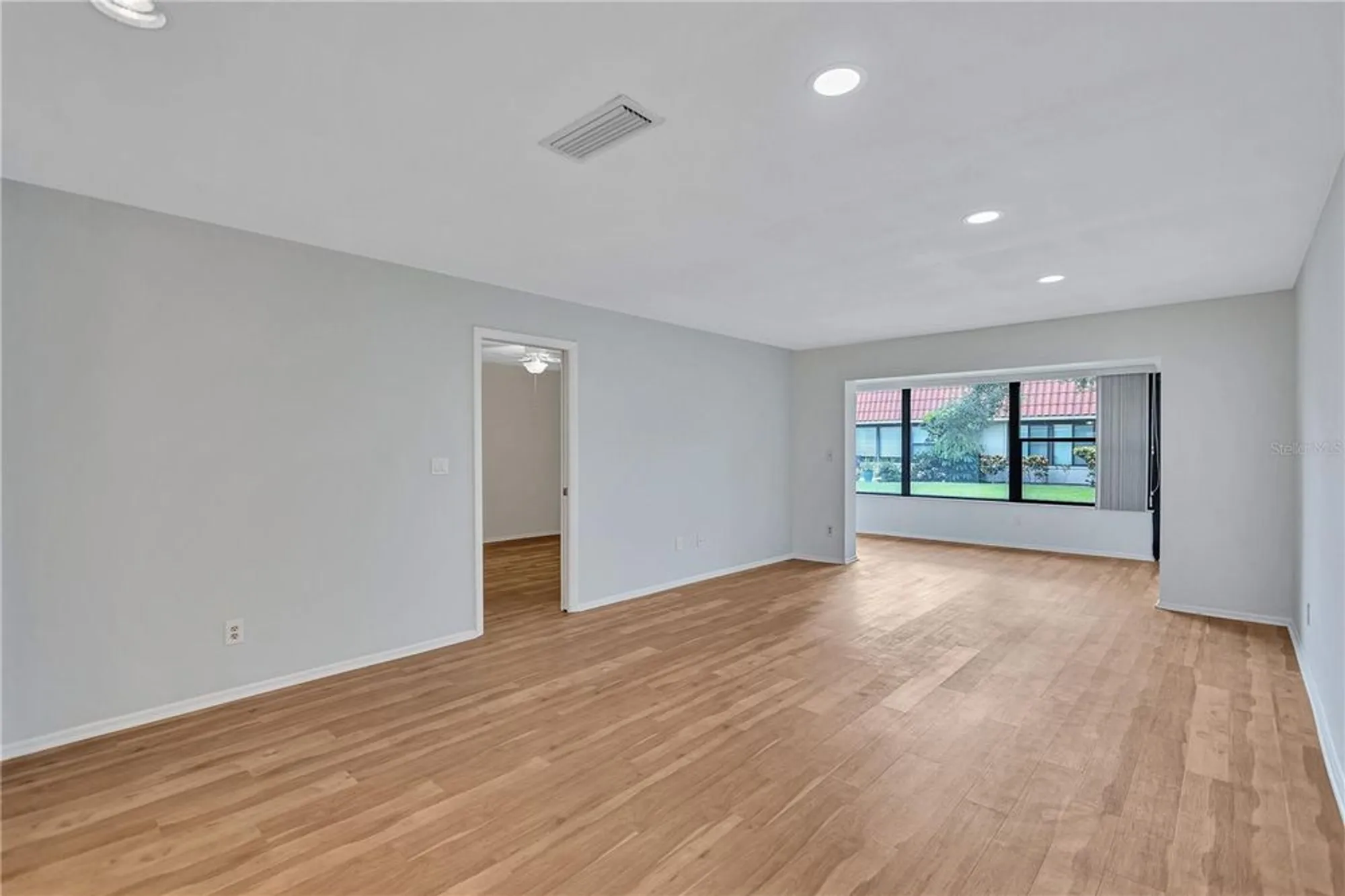 Property Slideshow image 19 of 56 | 19029 us highway 19 n apt 18f, Clearwater, FL, 33764