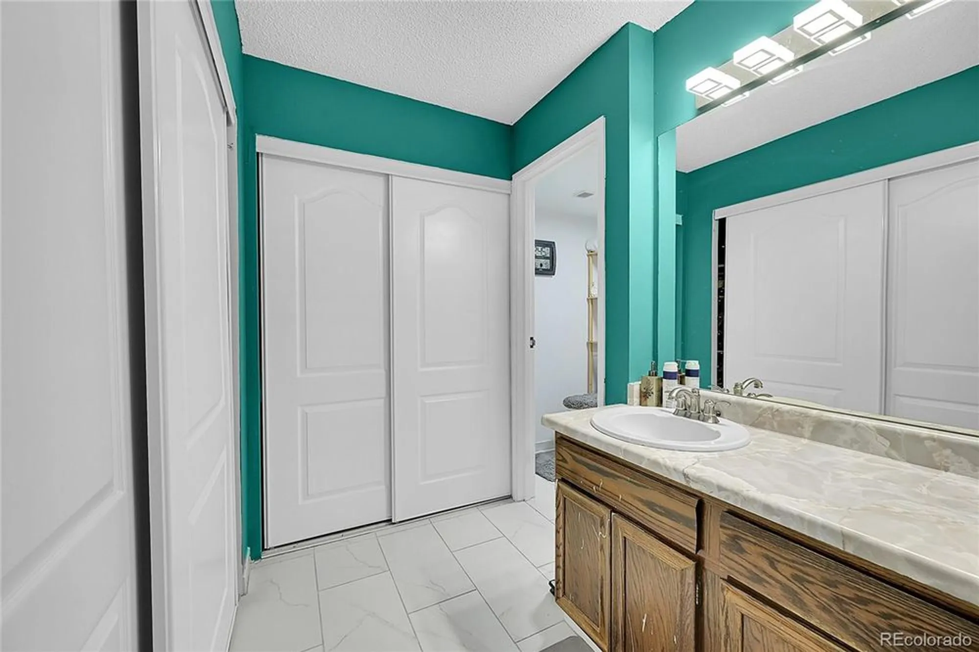 Property Slideshow image 15 of 31 | 14300 e marina dr 109, Aurora, CO, 80014