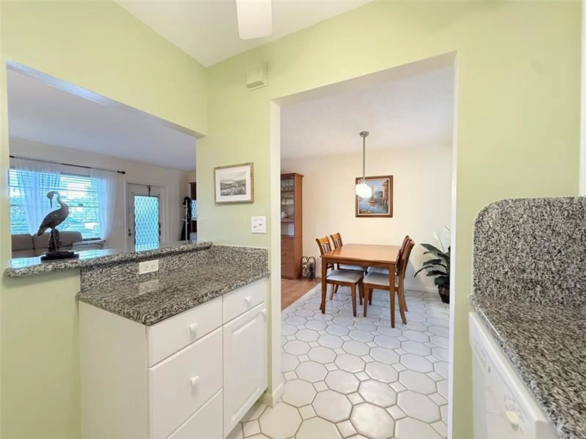Property Slideshow image 16 of 44 | 1113 cambridge e # 1113, Deerfield Beach, FL, 33442