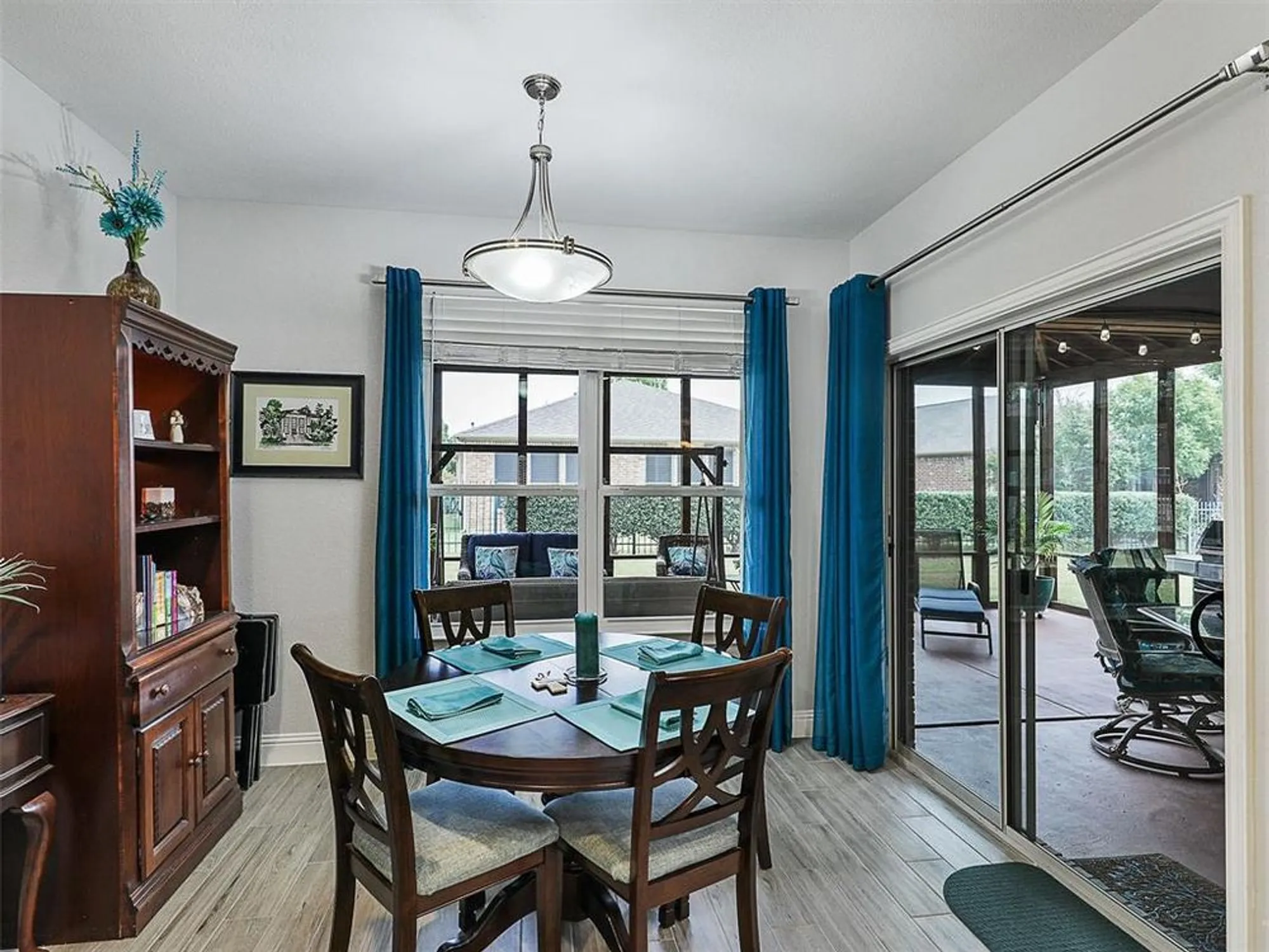 Property Slideshow image 21 of 37 | 6026 prairie bend ln, Frisco, TX, 75036