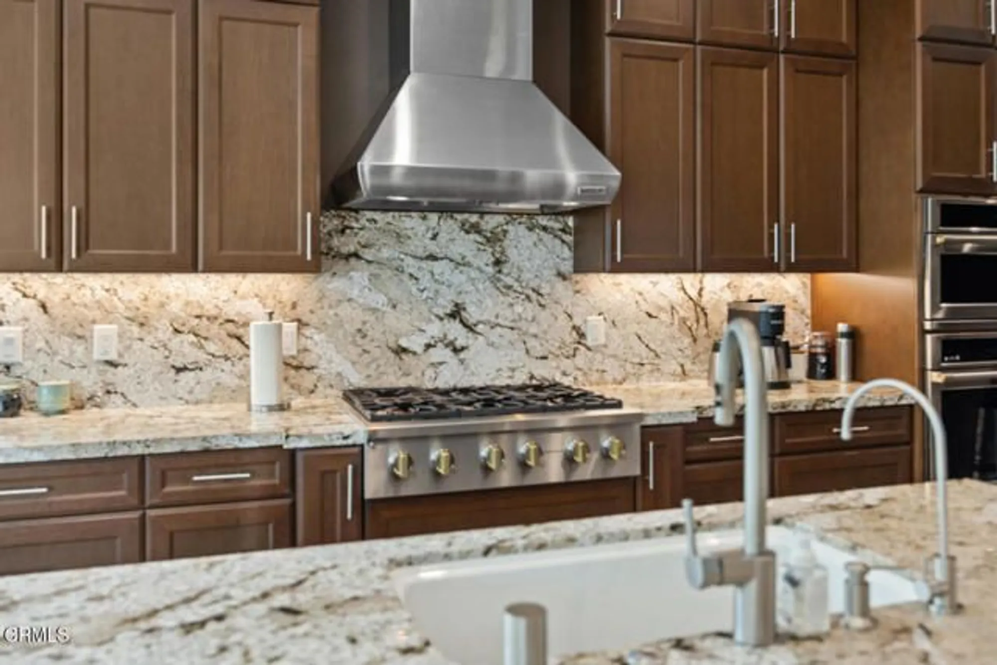 Property Slideshow image 12 of 76 | 2188 jovana ct, Camarillo, CA, 93012