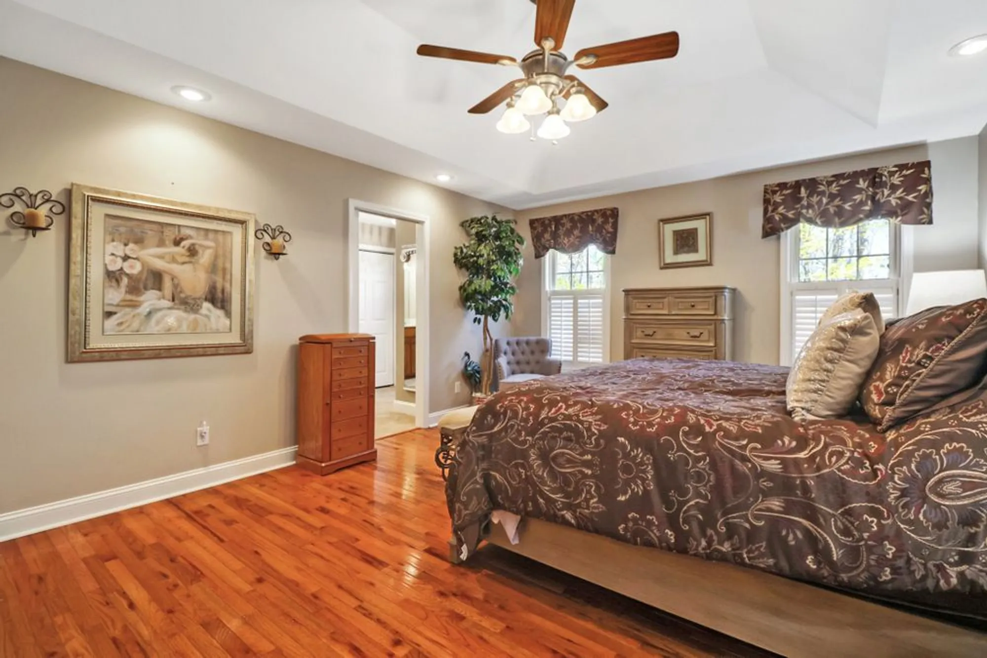 Property Slideshow image 26 of 44 | 10 claremont cir, Crossville, TN, 38558