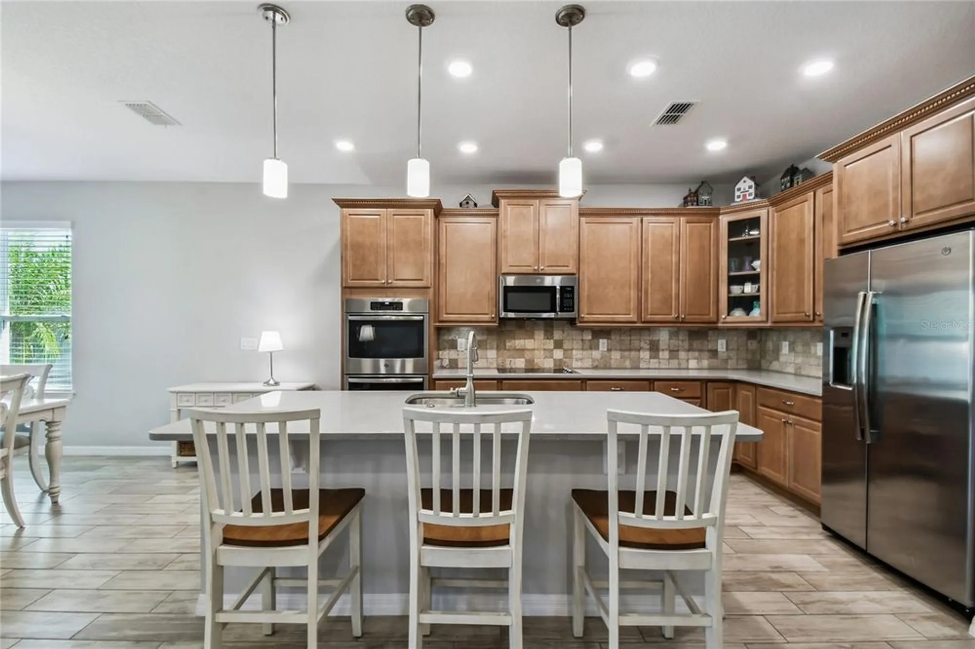 Property Slideshow image 13 of 67 | 461 treviso dr, Poinciana, FL, 34759