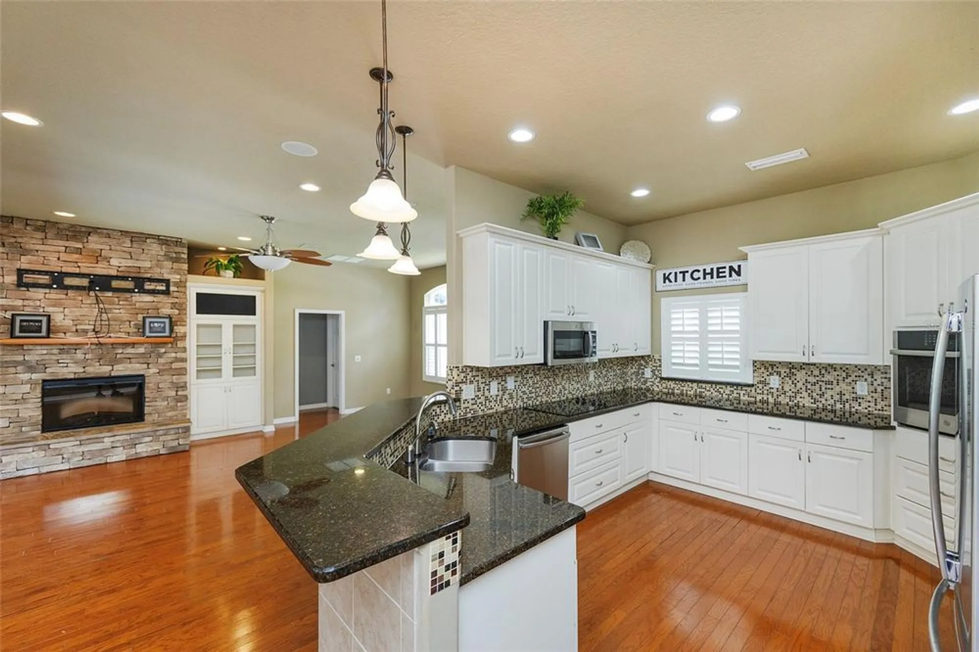 Property Slideshow image 30 of 66 | 6065 spruce point cir, Port Orange, FL, 32128