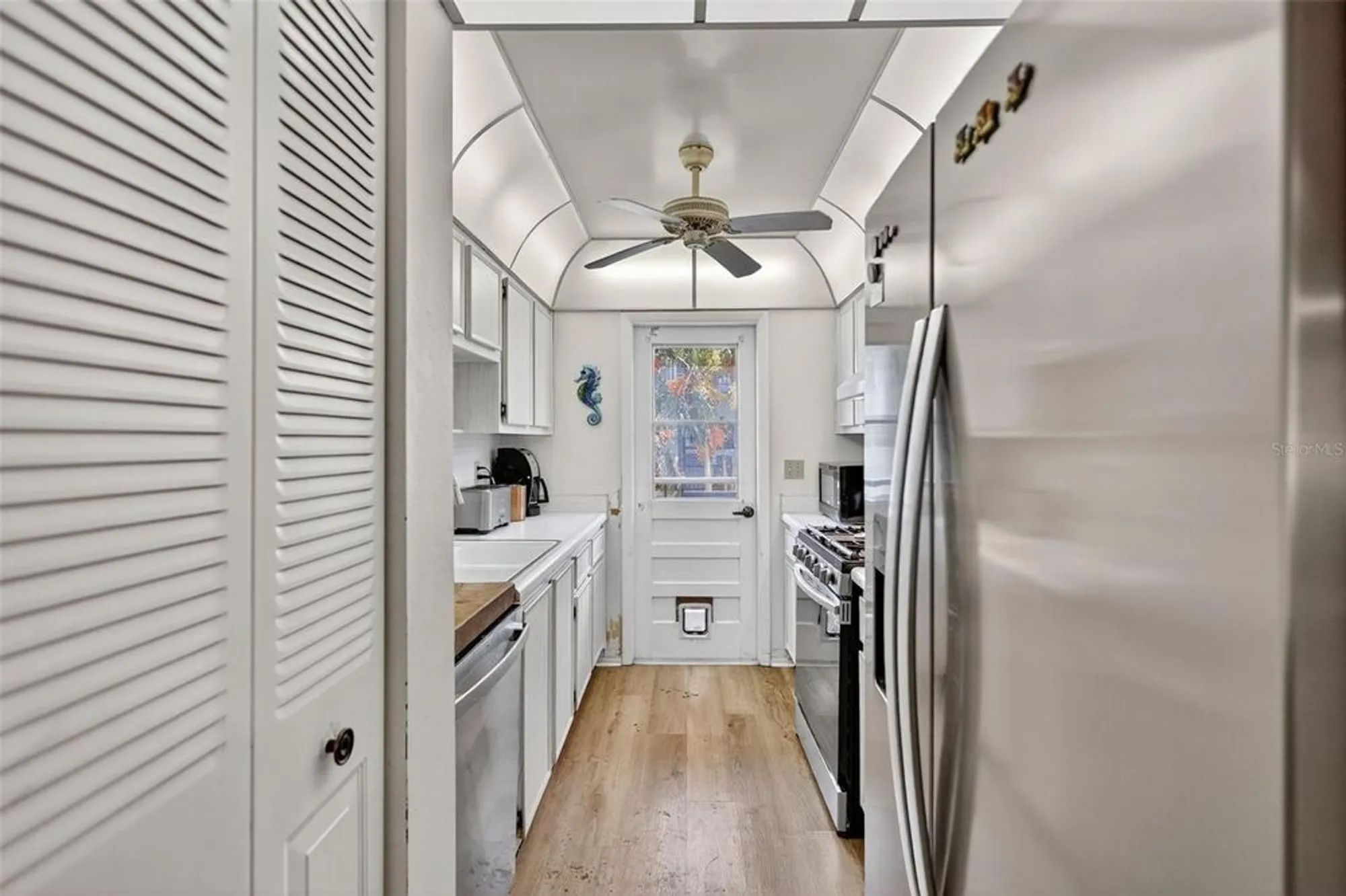 Property Slideshow image 27 of 36 | 5975 terrace park dr n unit 209, Saint Petersburg, FL, 33709